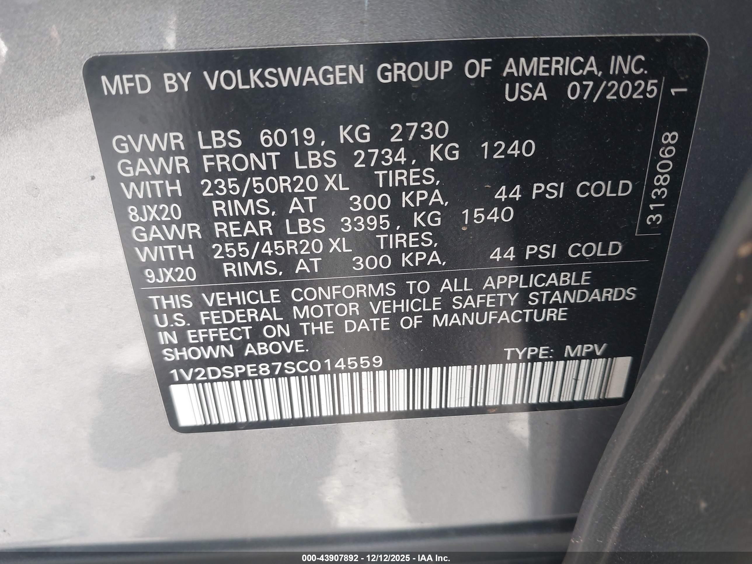 VOLKSWAGEN ID.4 image 9