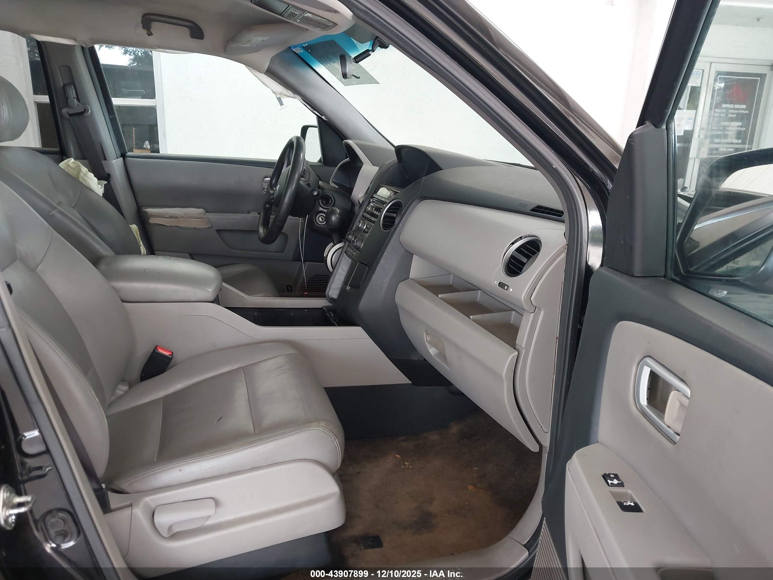 HONDA PILOT image 5