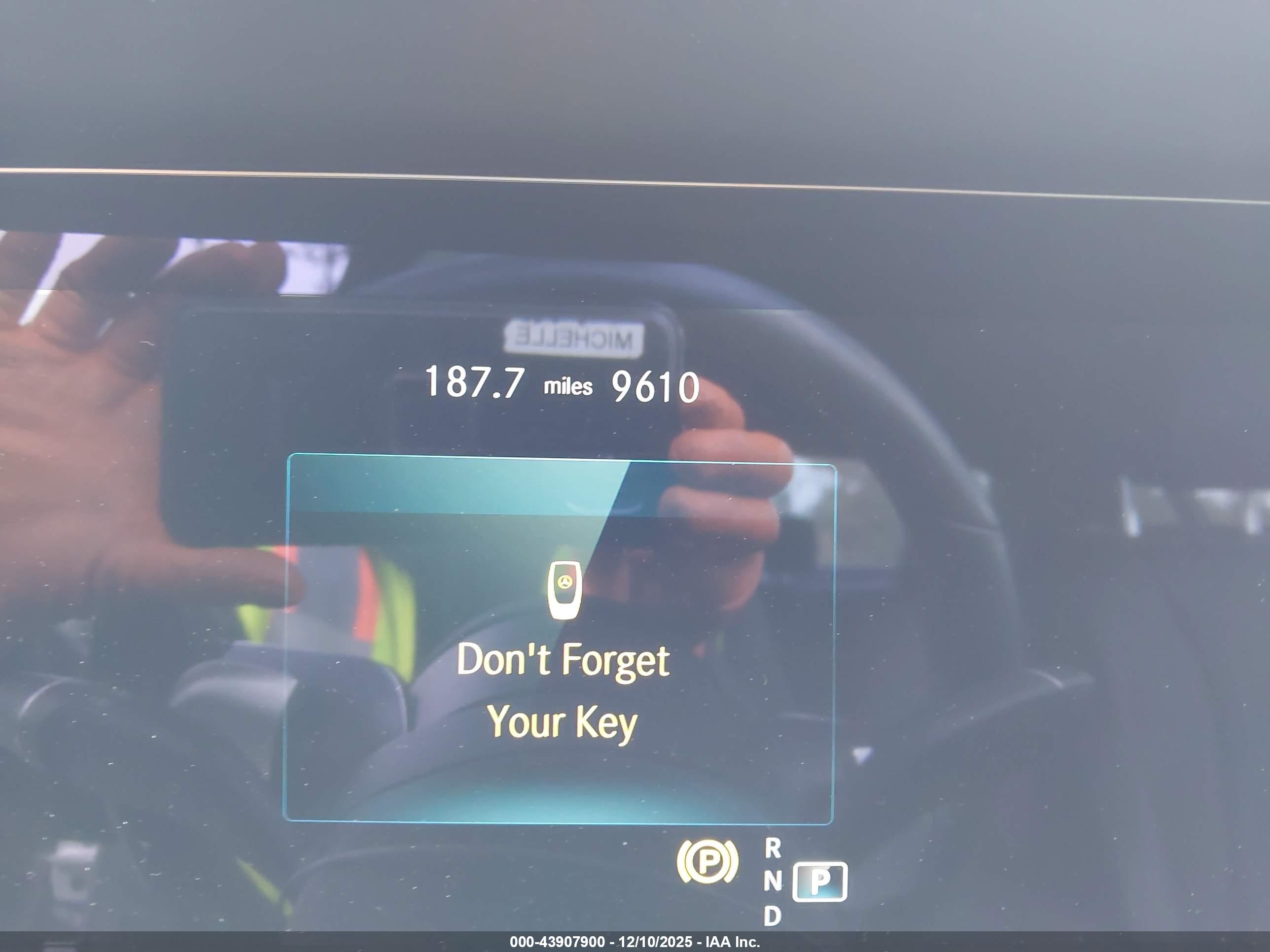 MERCEDES-BENZ E image 7