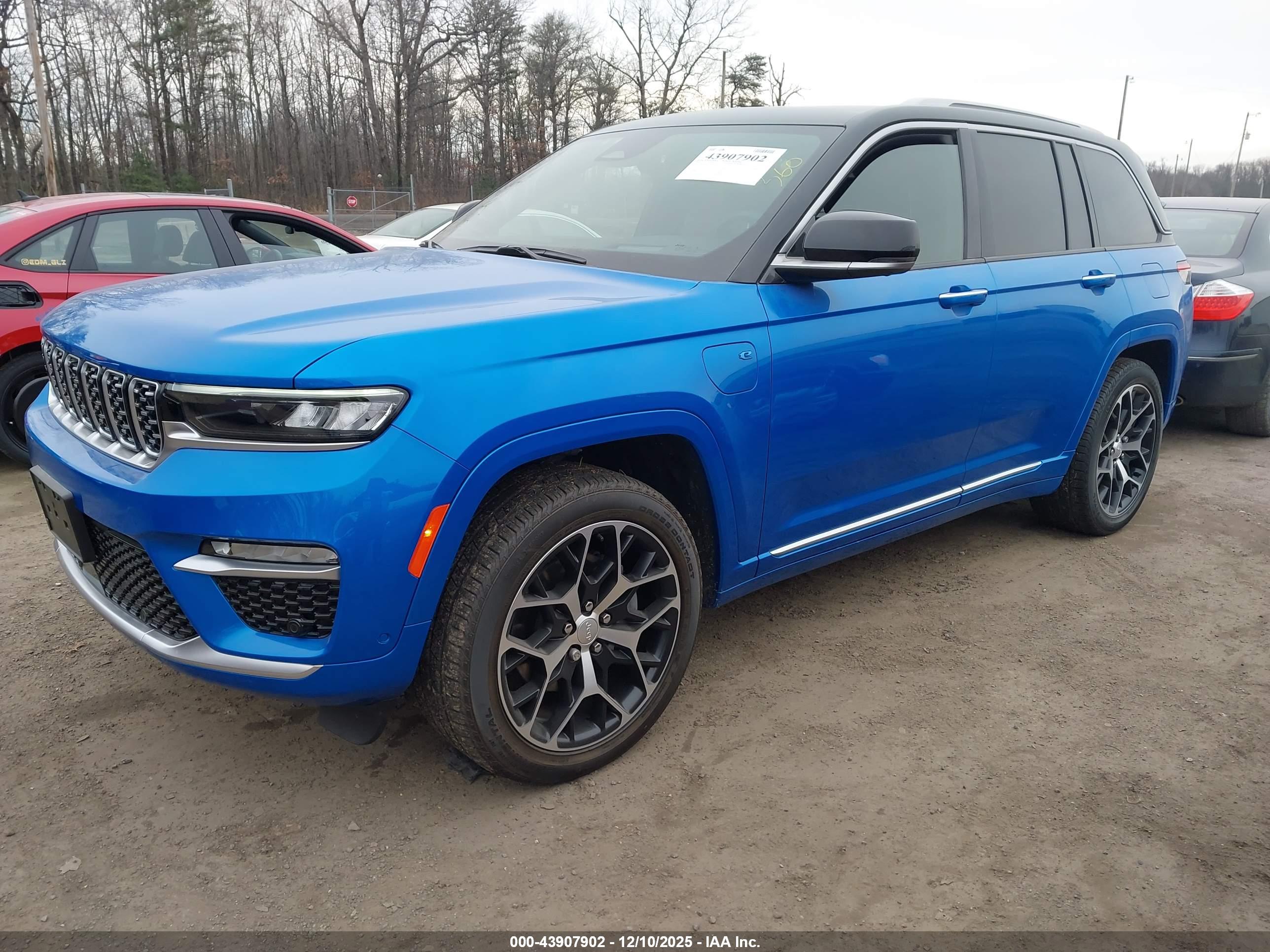 JEEP GRAND image 2