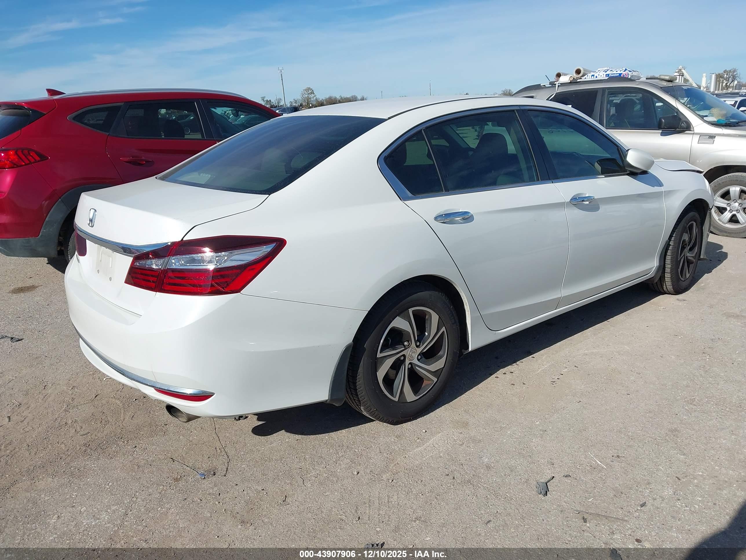 HONDA ACCORD image 4
