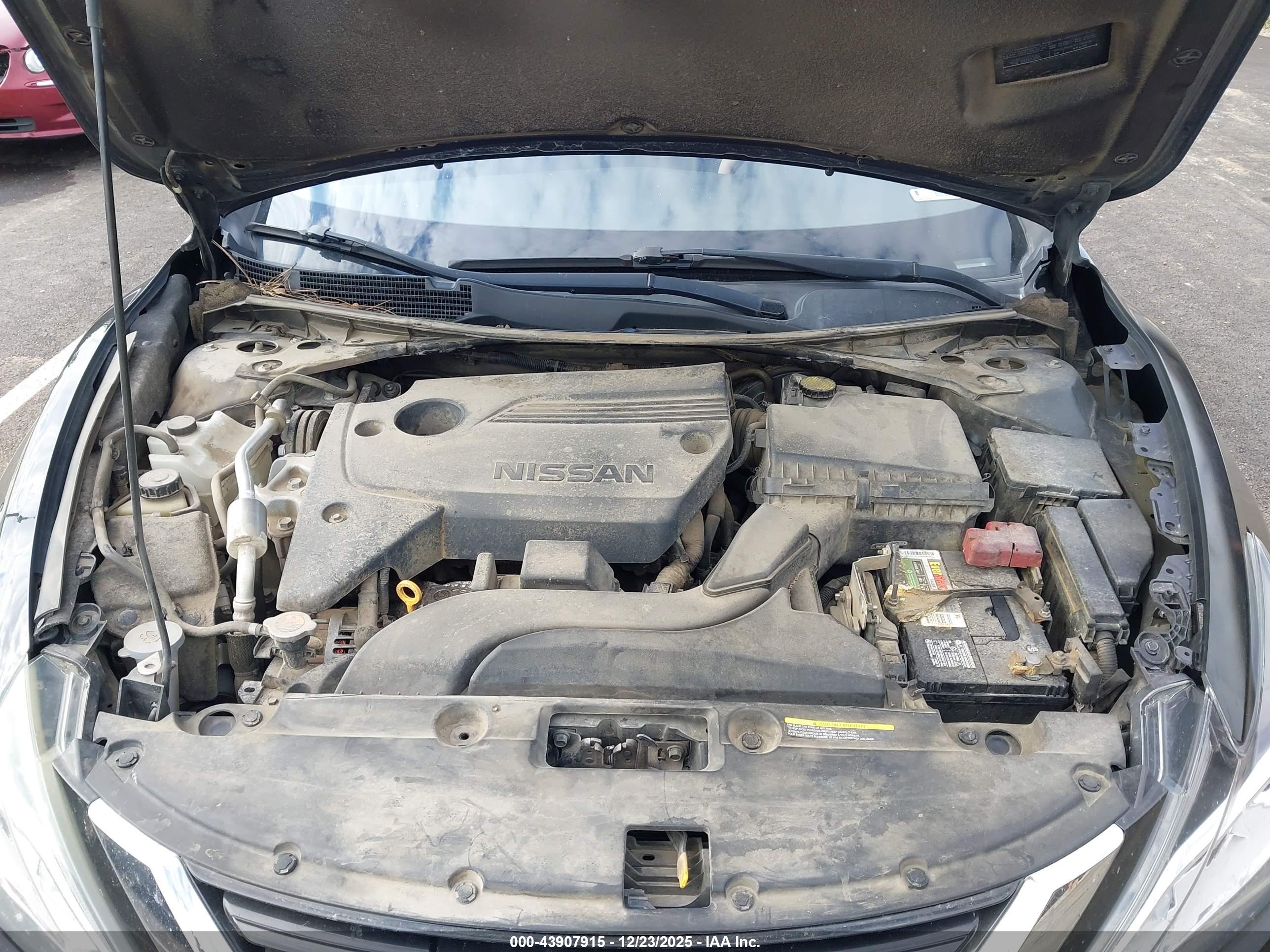 NISSAN ALTIMA image 10