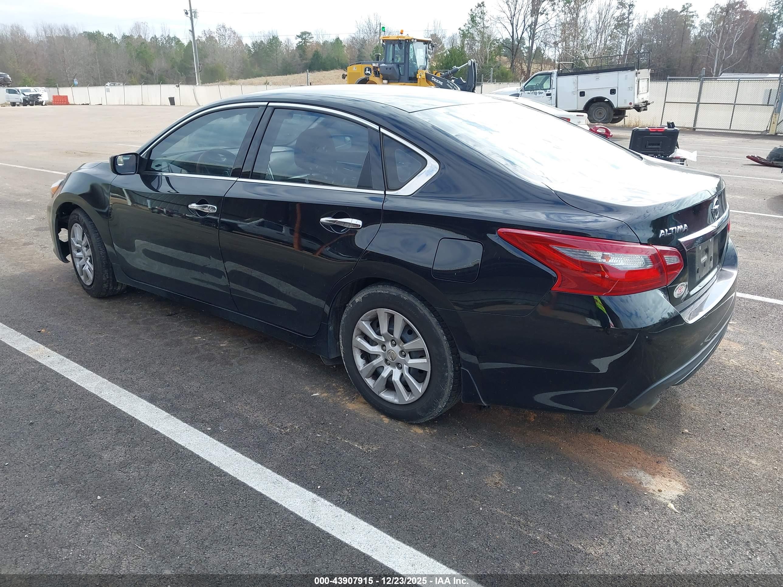 NISSAN ALTIMA image 3