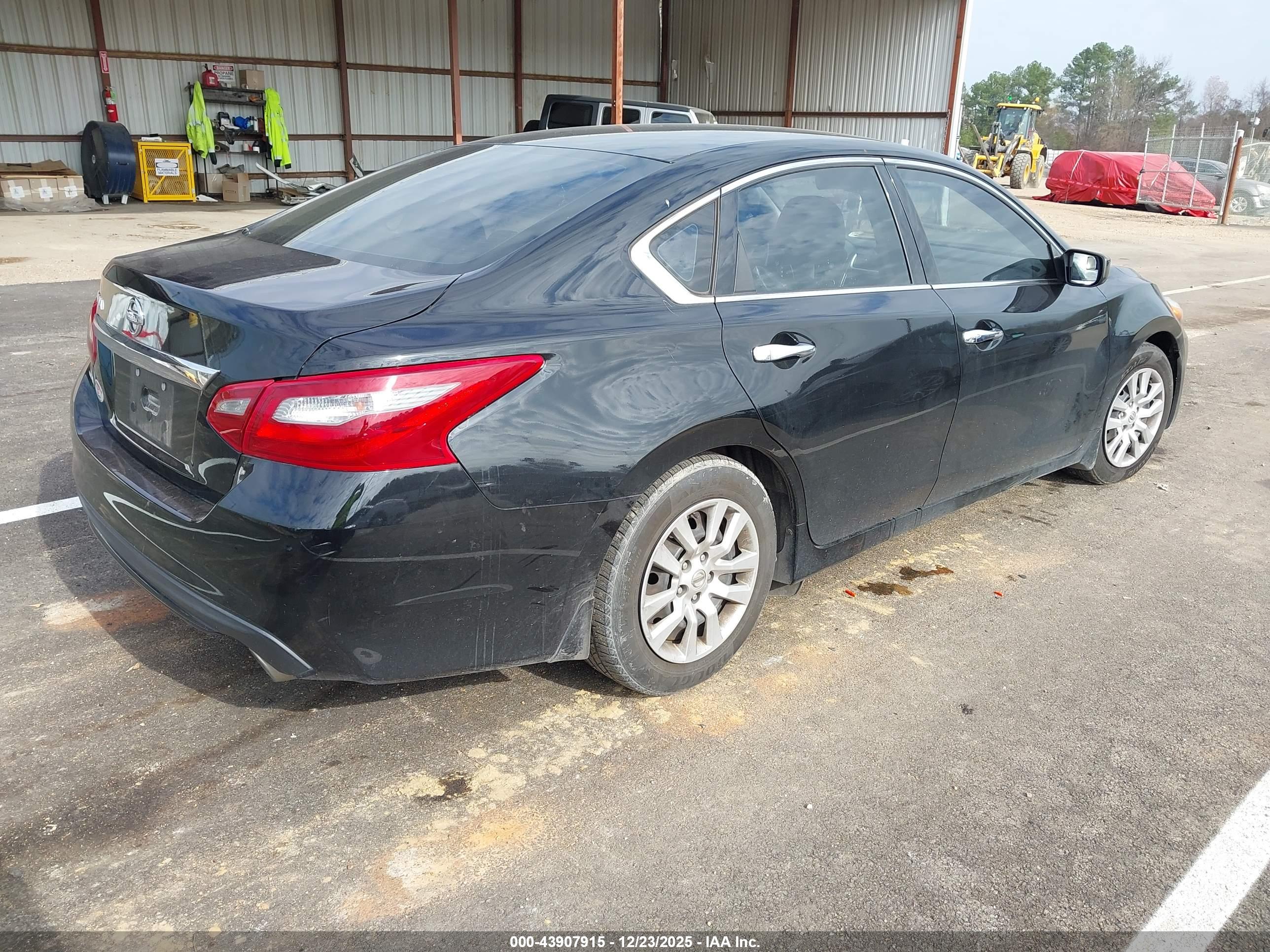 NISSAN ALTIMA image 4