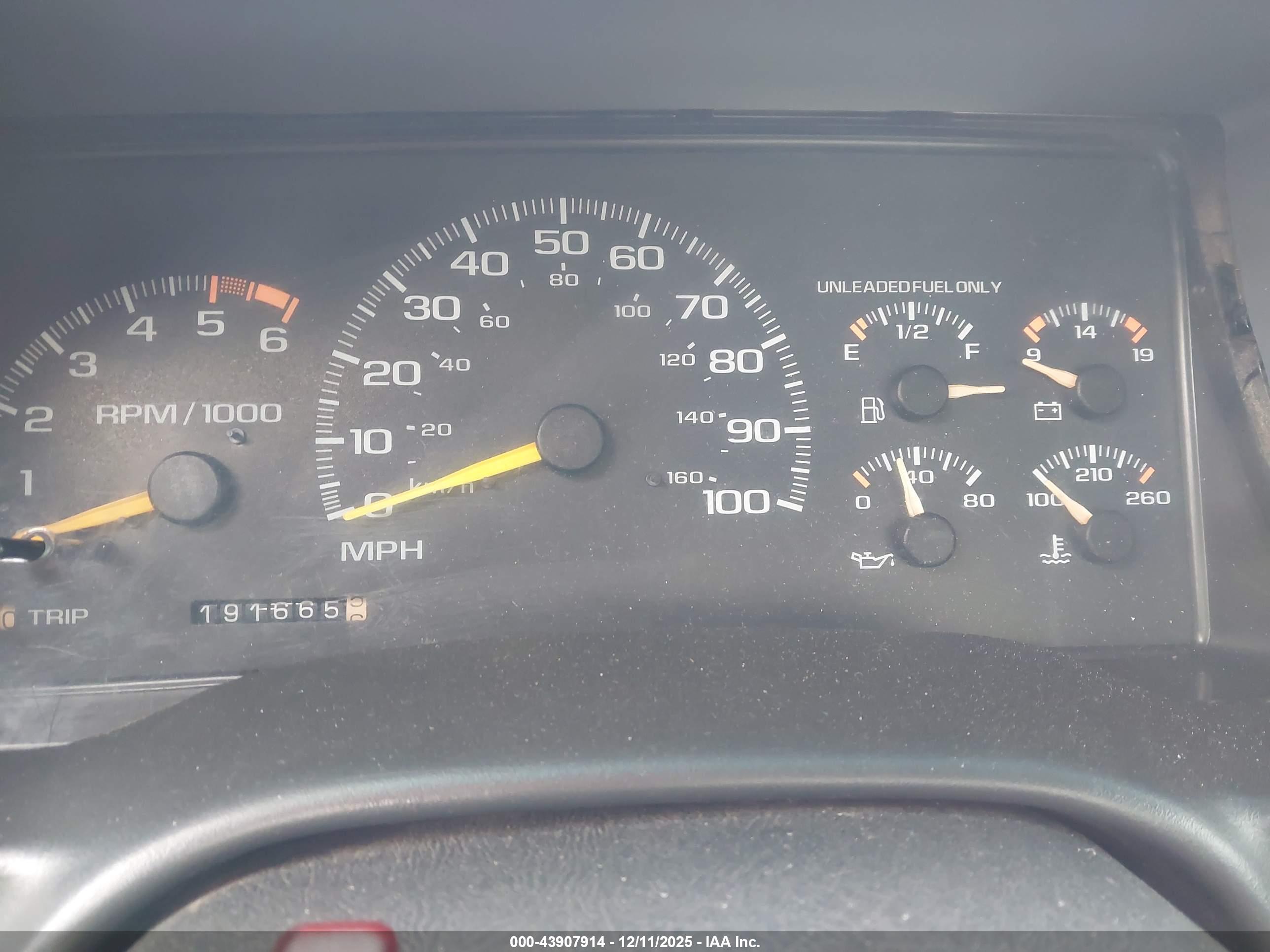 CHEVROLET K1500 image 7