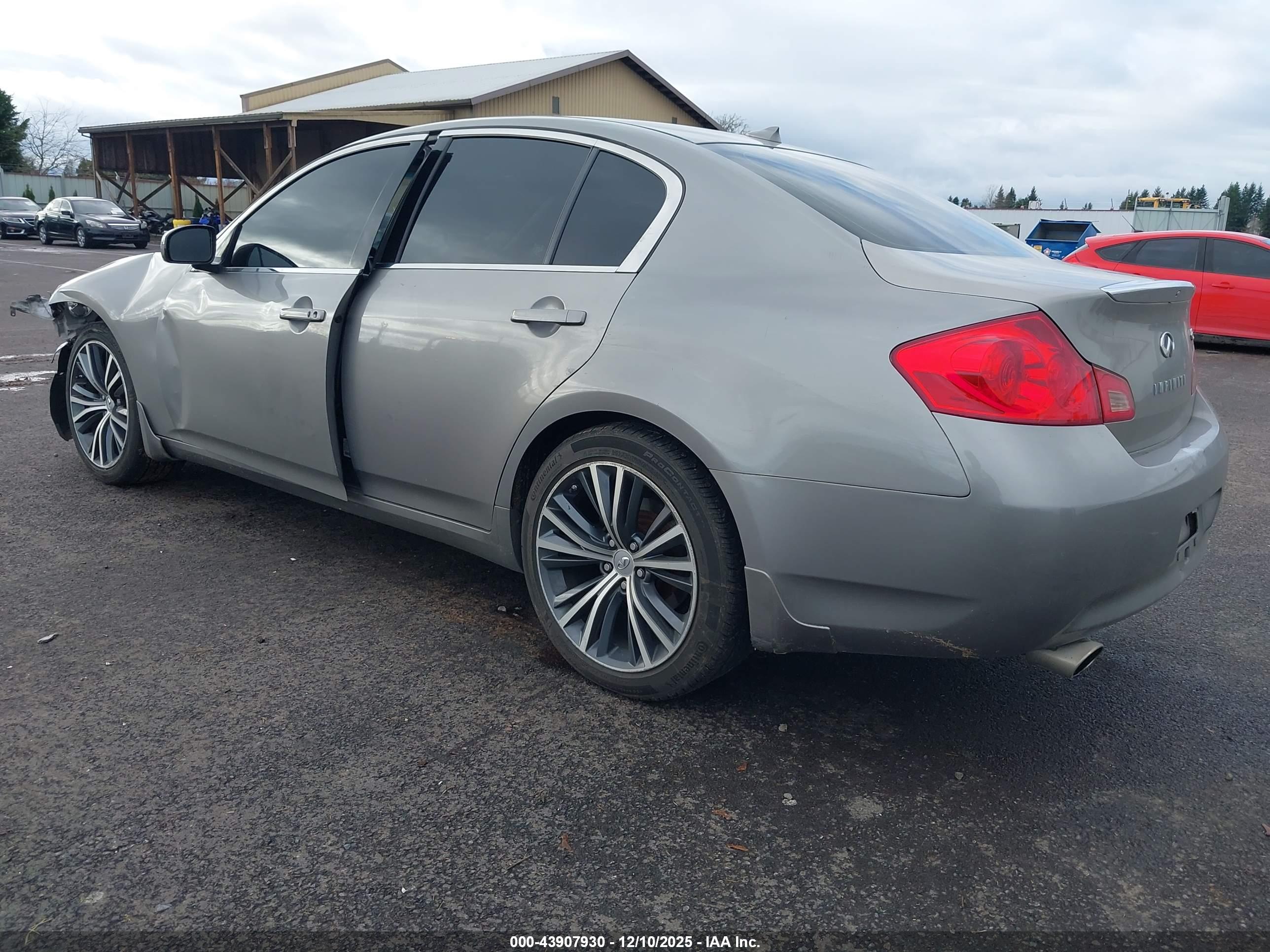 INFINITI G35 image 3