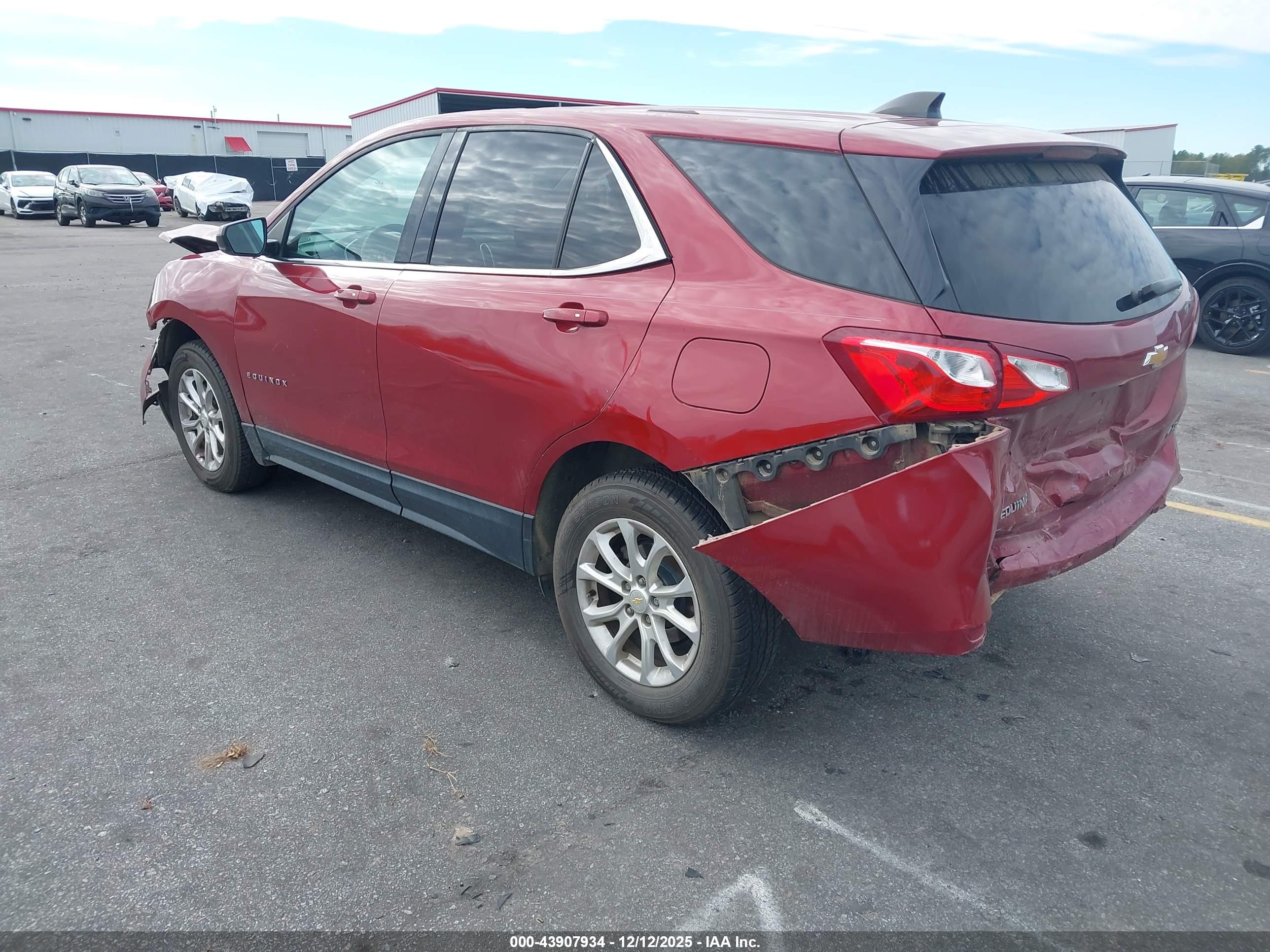 CHEVROLET EQUINOX image 3