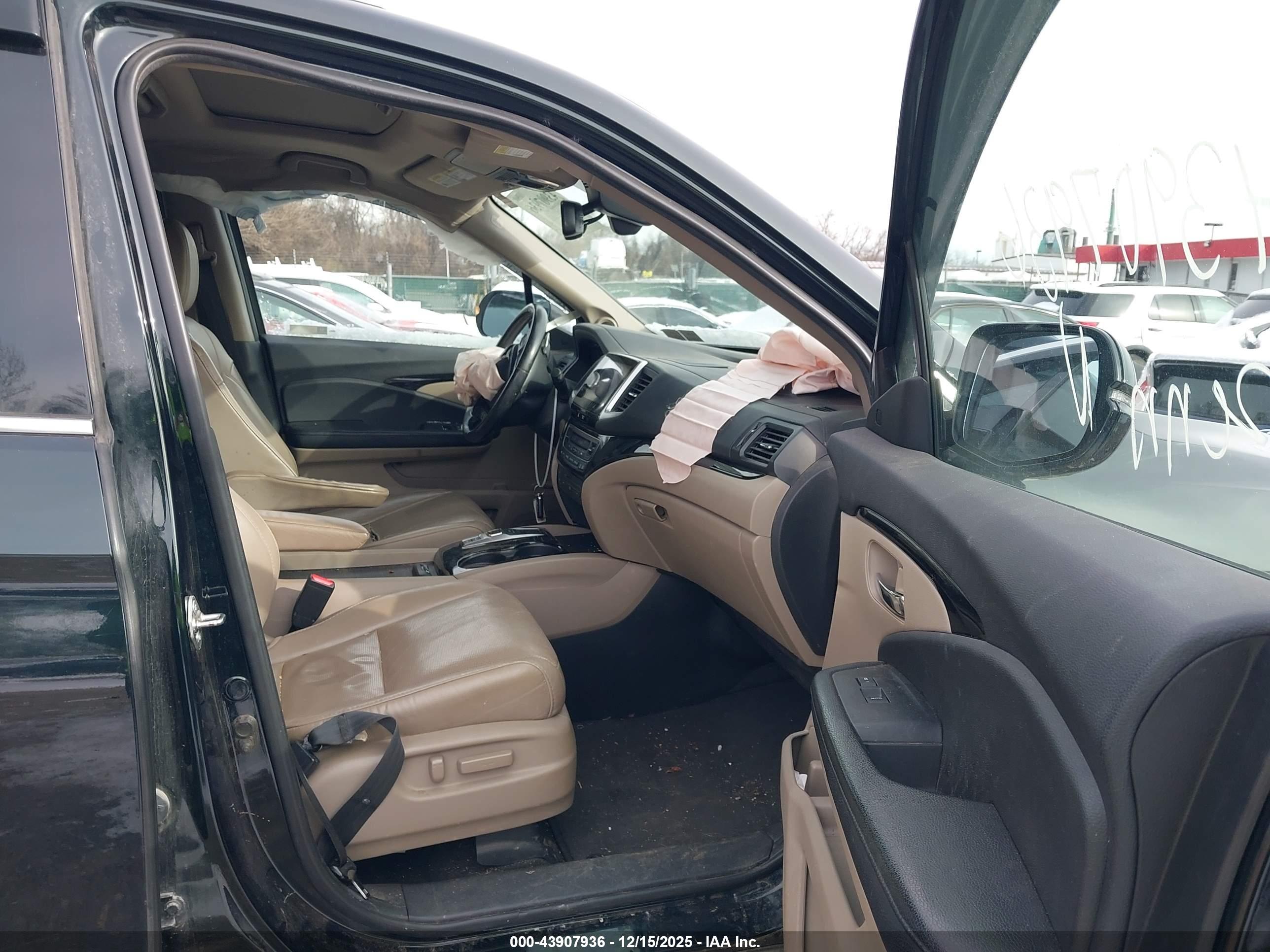 HONDA PILOT image 5