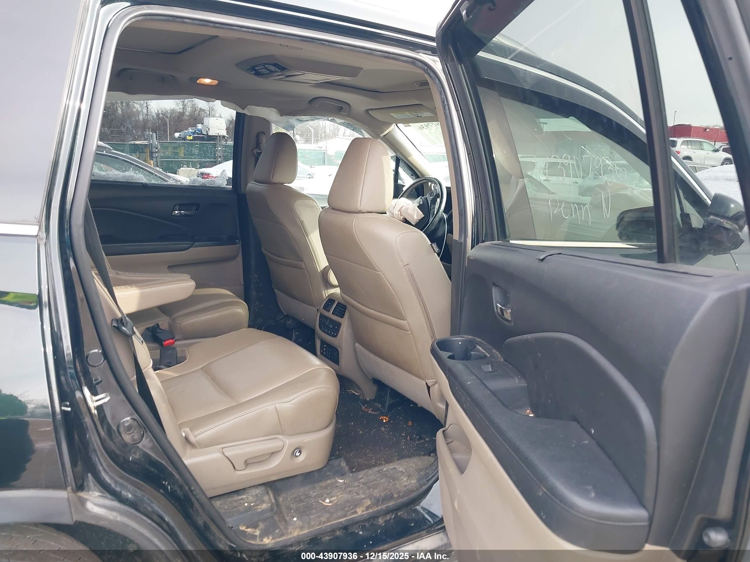 HONDA PILOT image 8