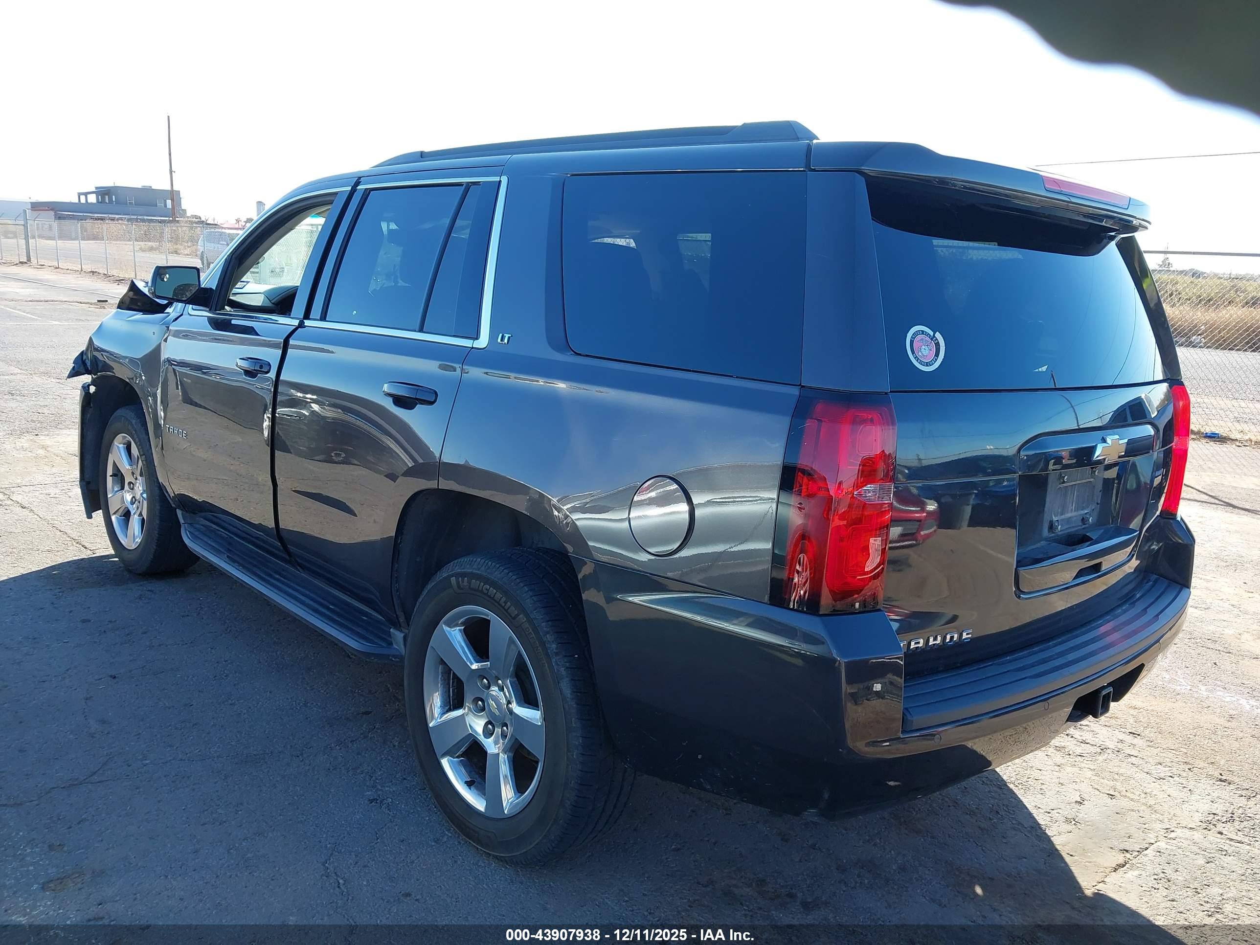 CHEVROLET TAHOE image 3