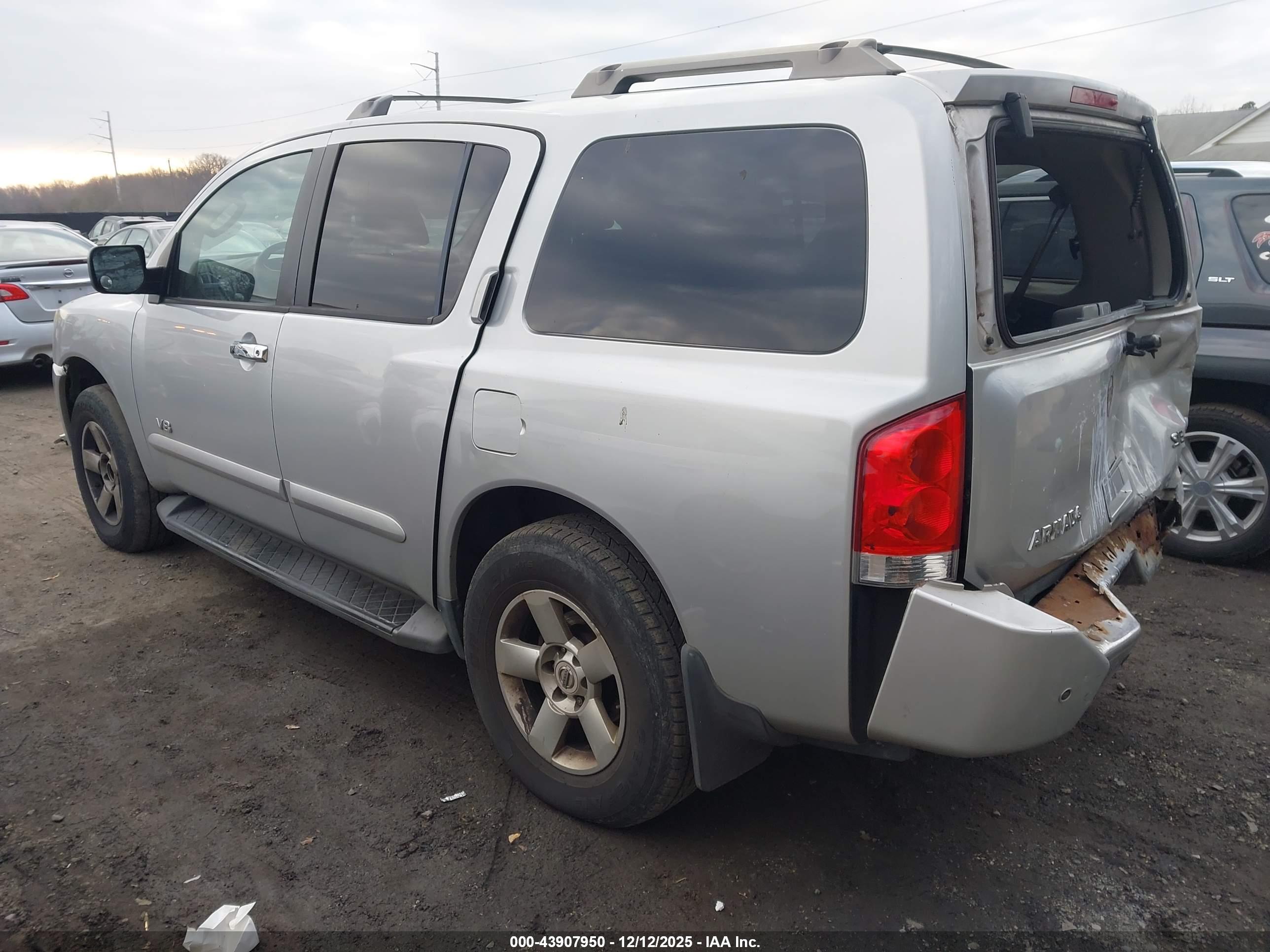 NISSAN ARMADA image 3