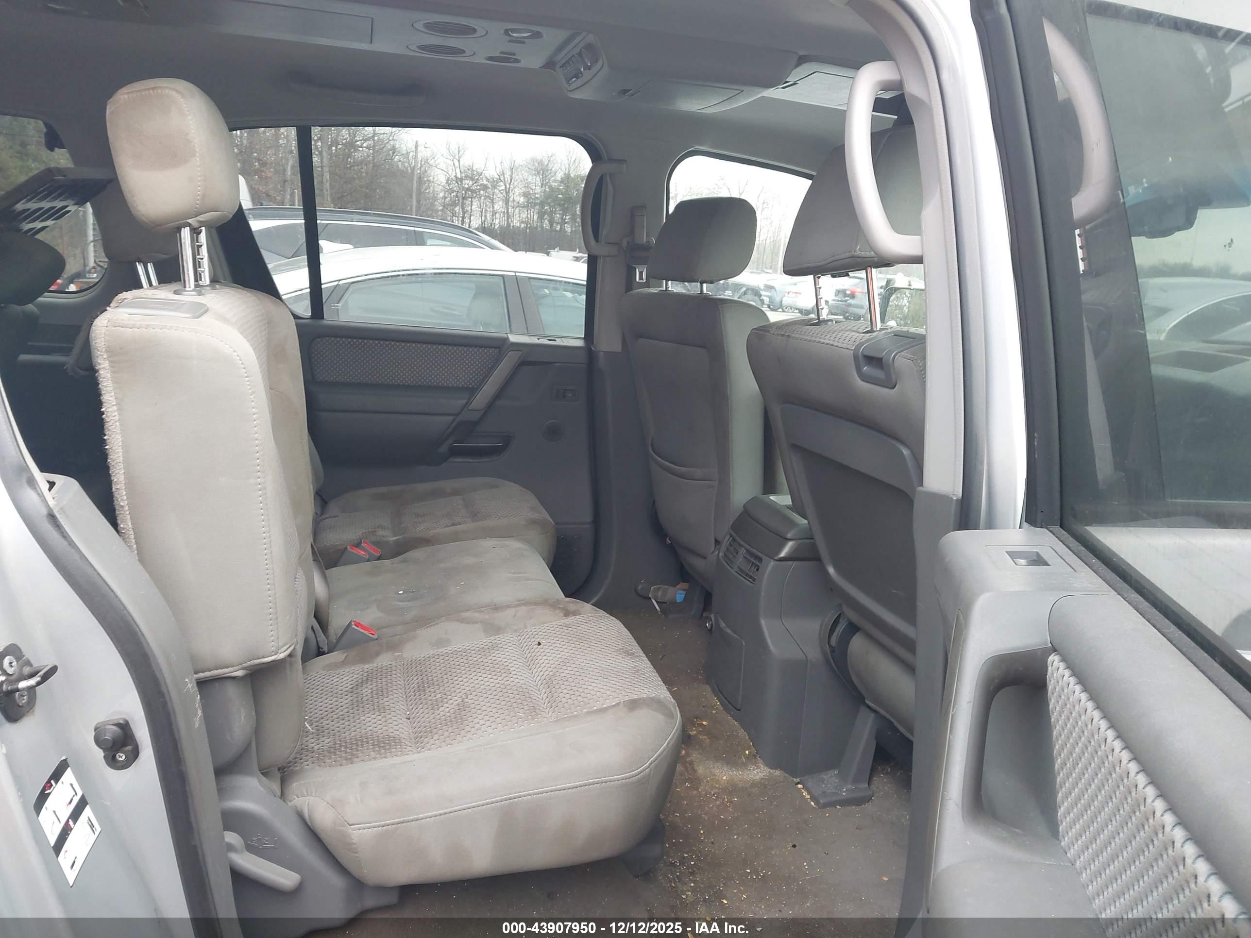 NISSAN ARMADA image 8