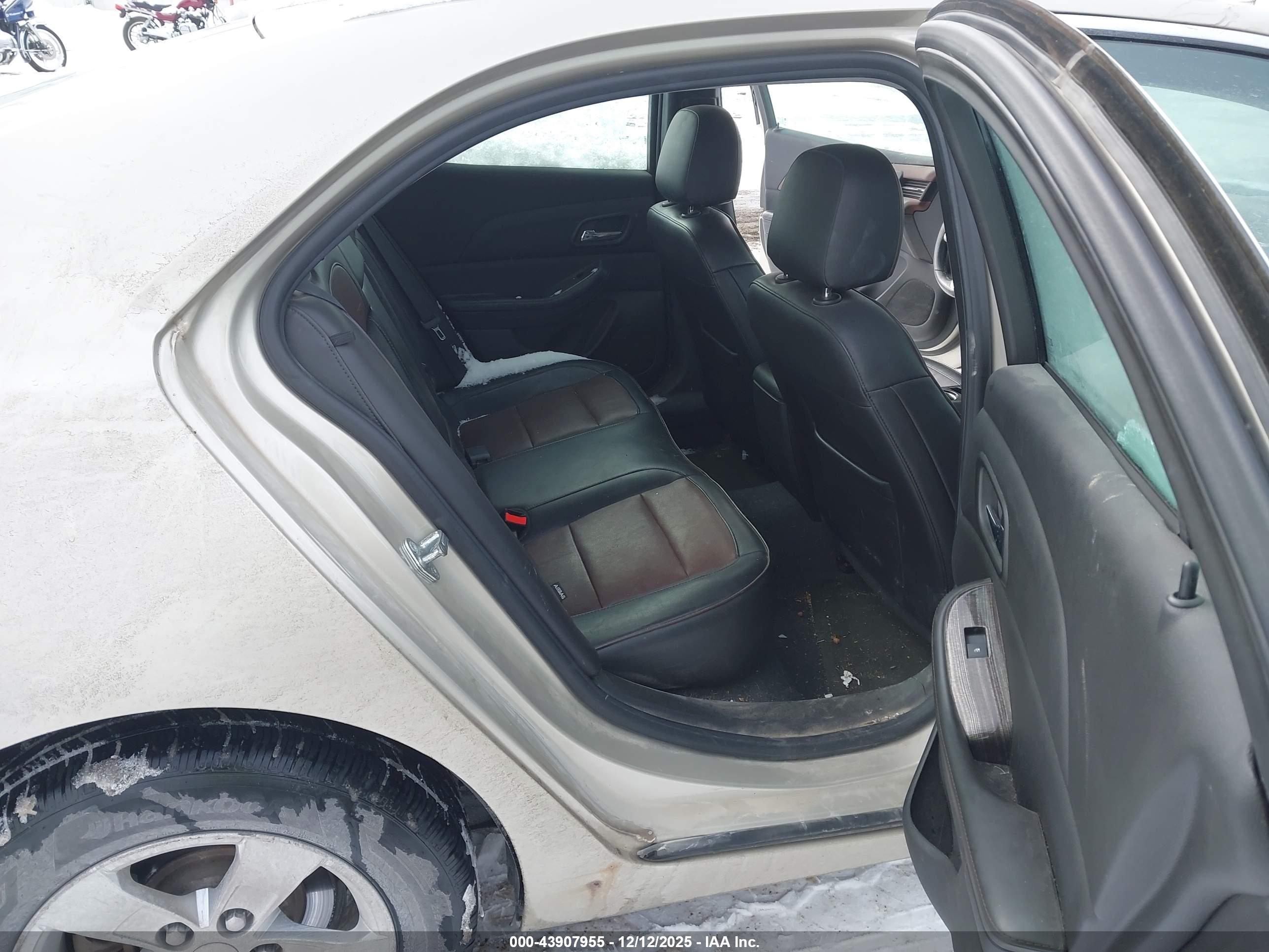 CHEVROLET MALIBU image 8