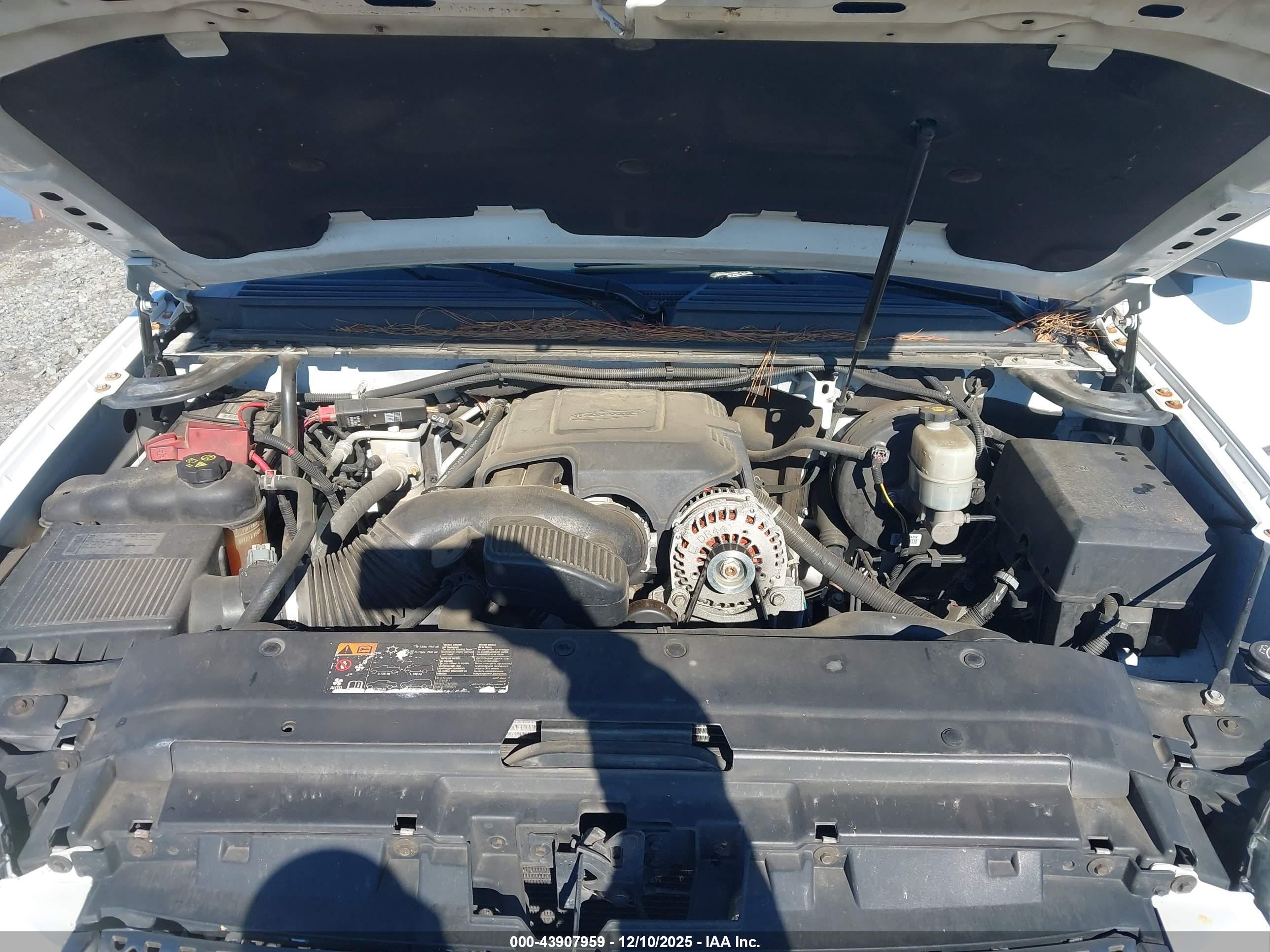 GMC YUKON image 10