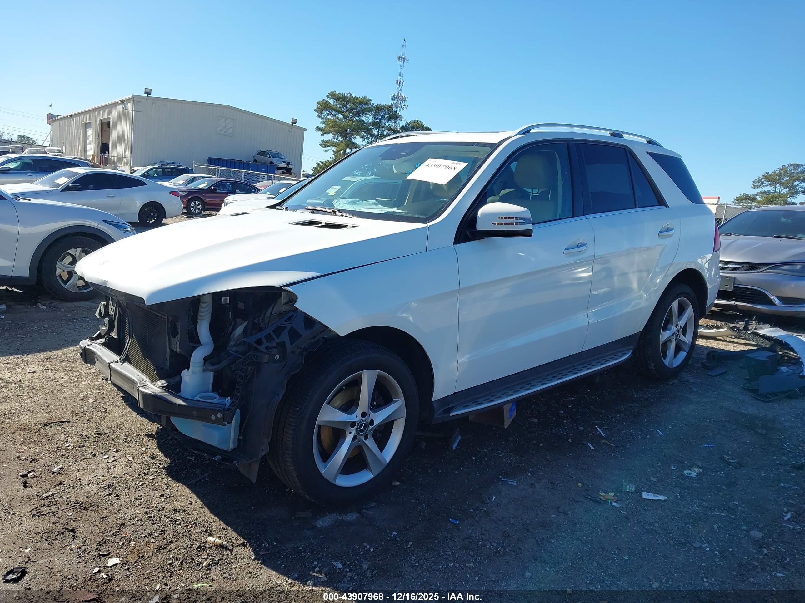 MERCEDES-BENZ GLE image 2