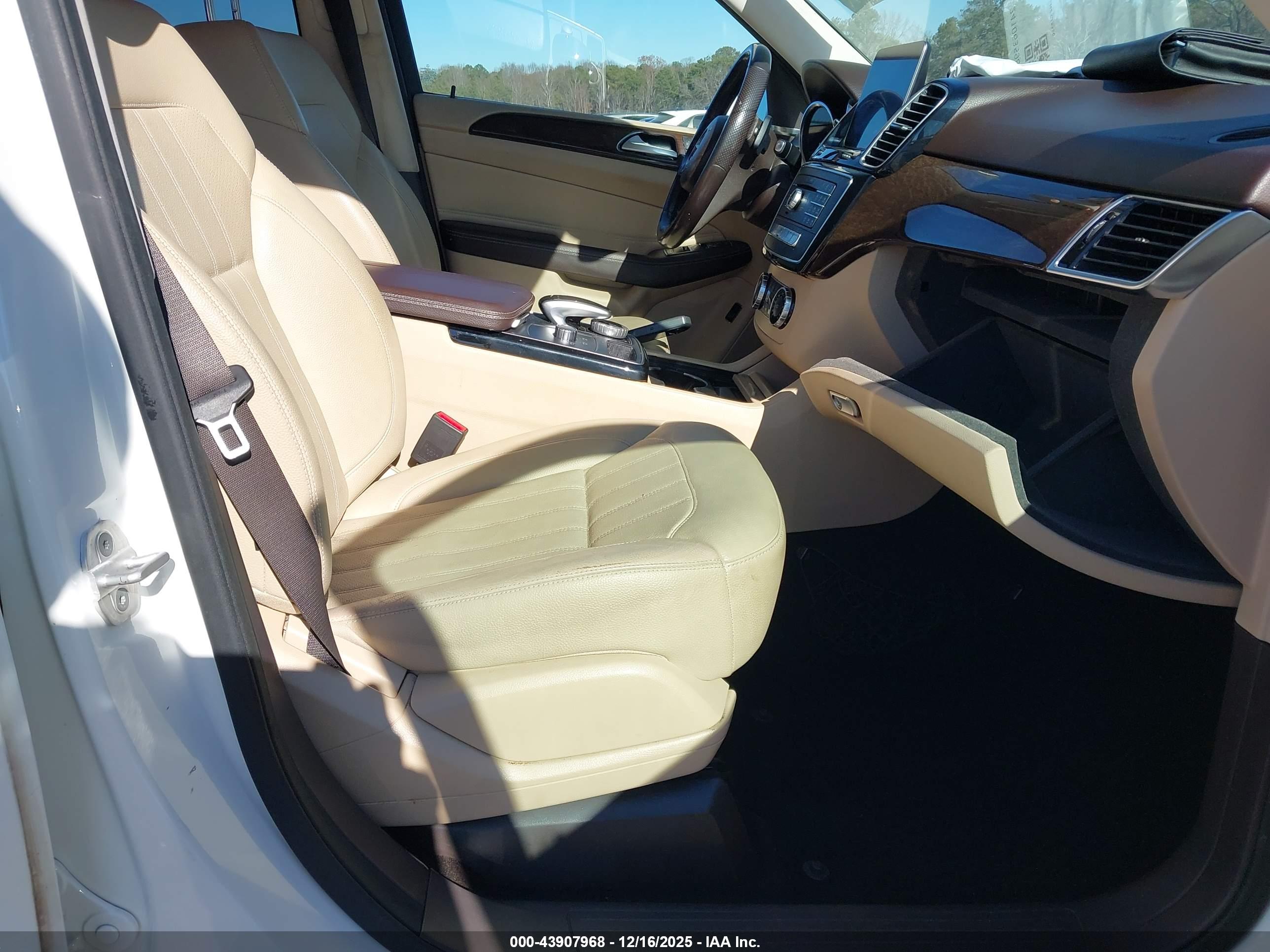MERCEDES-BENZ GLE image 5