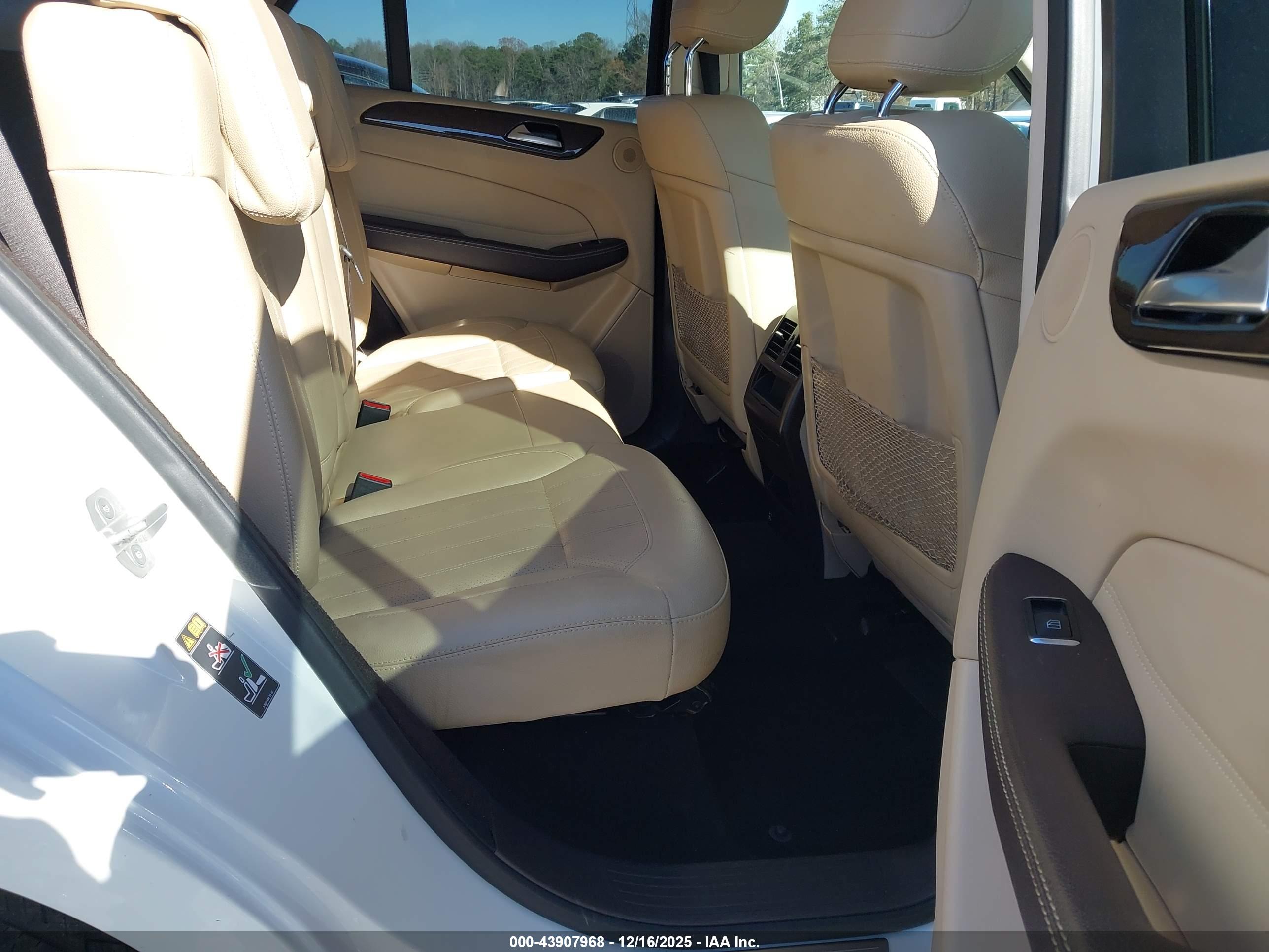 MERCEDES-BENZ GLE image 8
