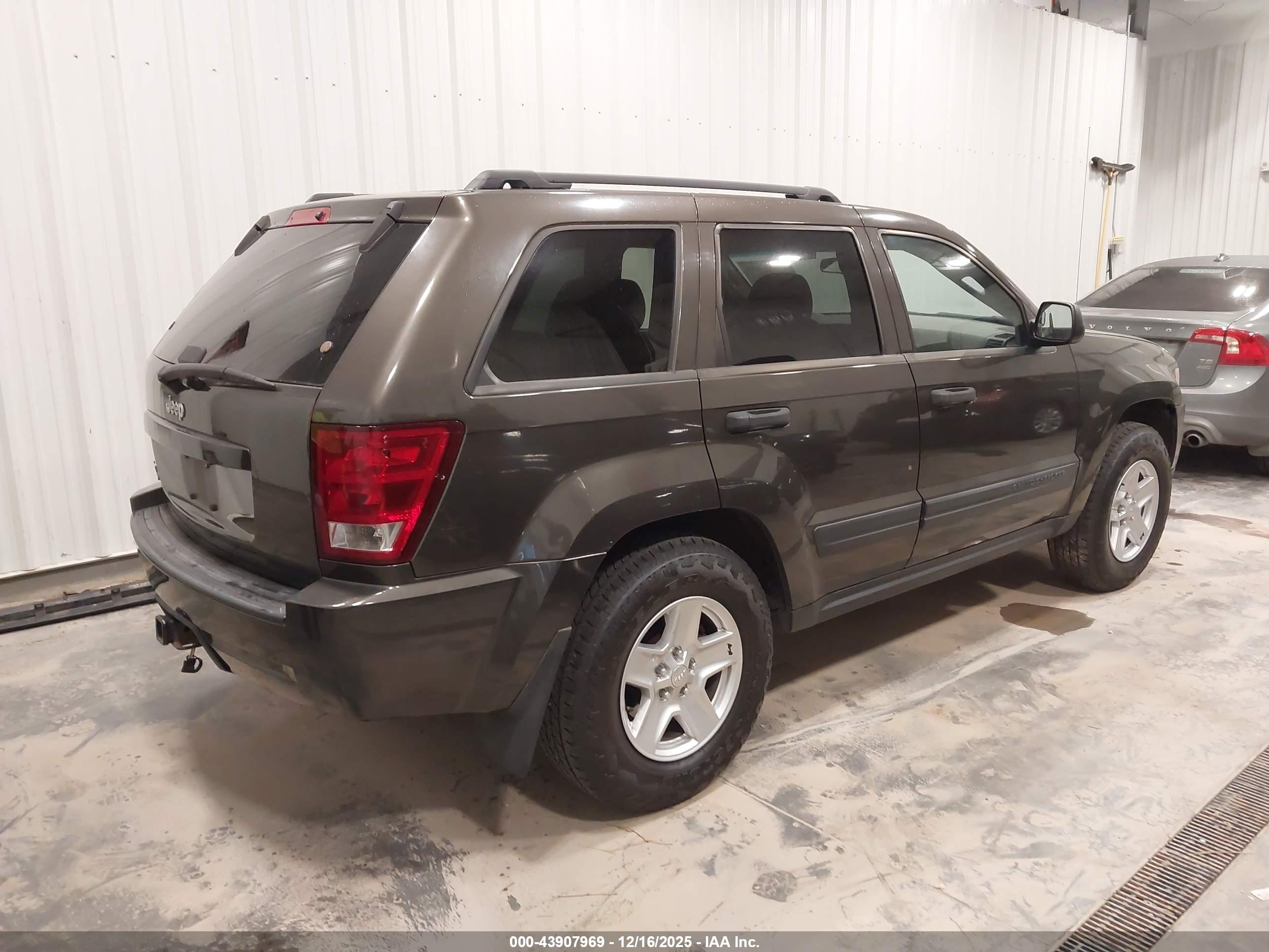 JEEP GRAND image 4
