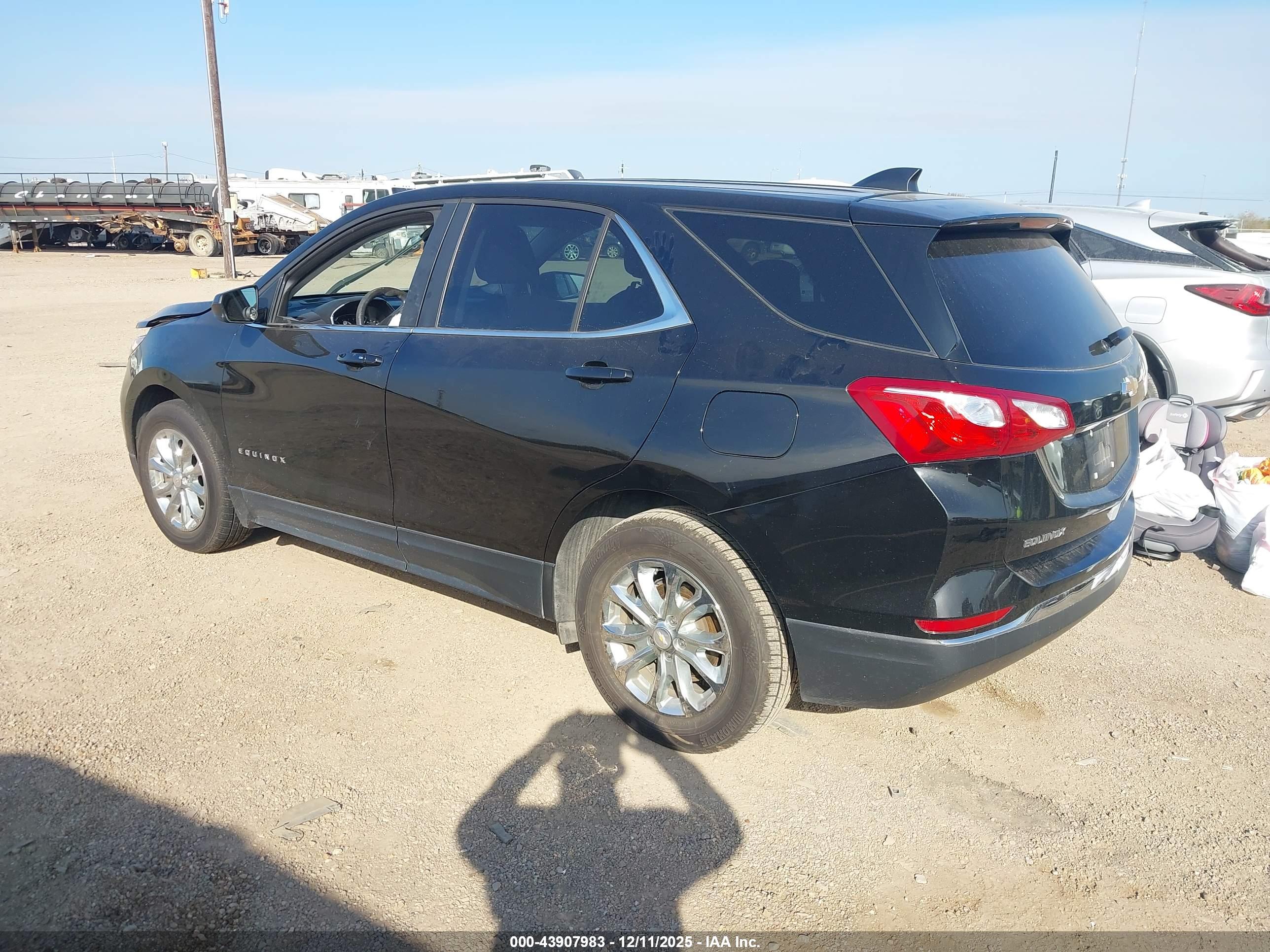 CHEVROLET EQUINOX image 3