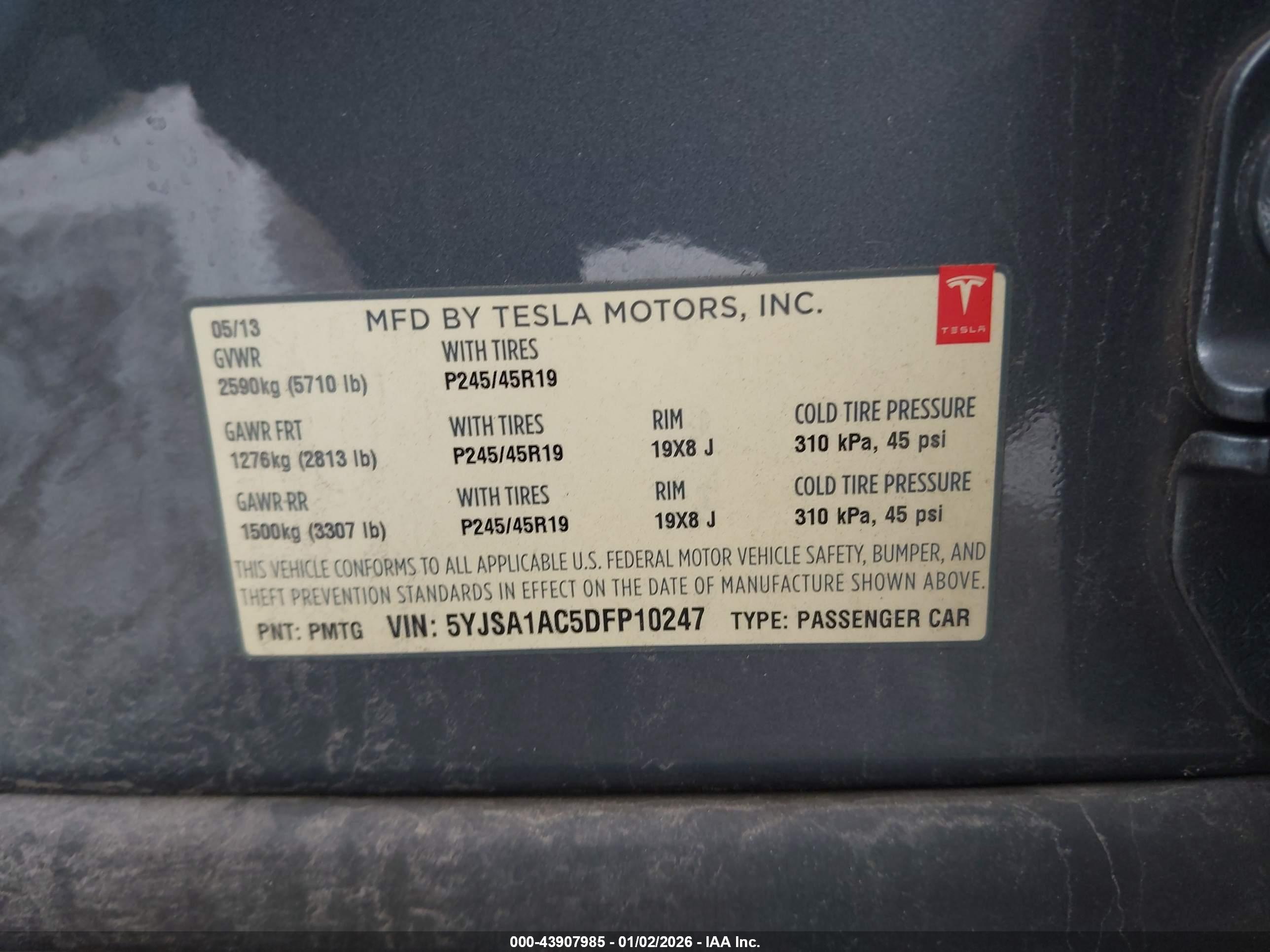 TESLA MODEL image 9
