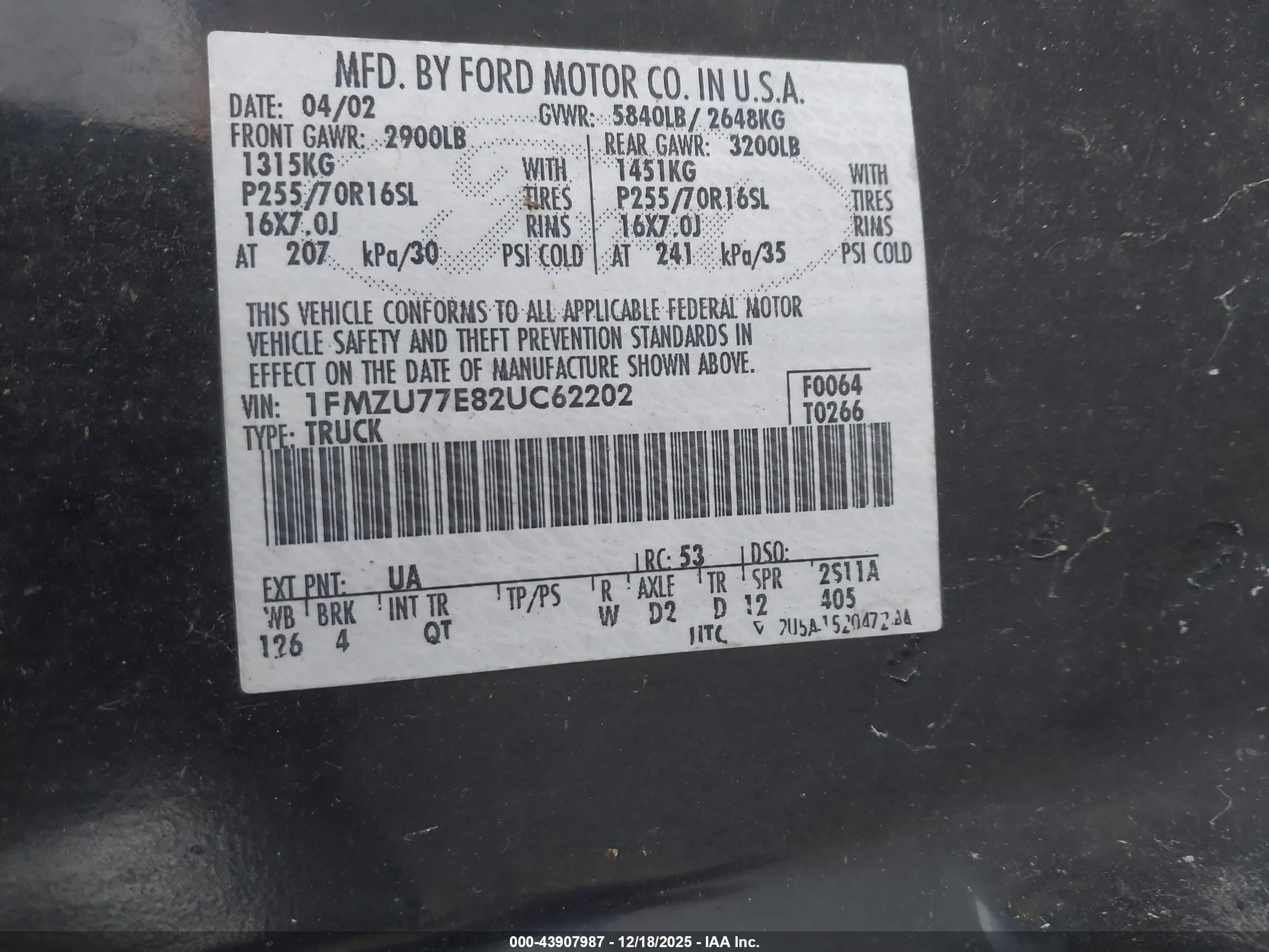 FORD EXPLORER image 9