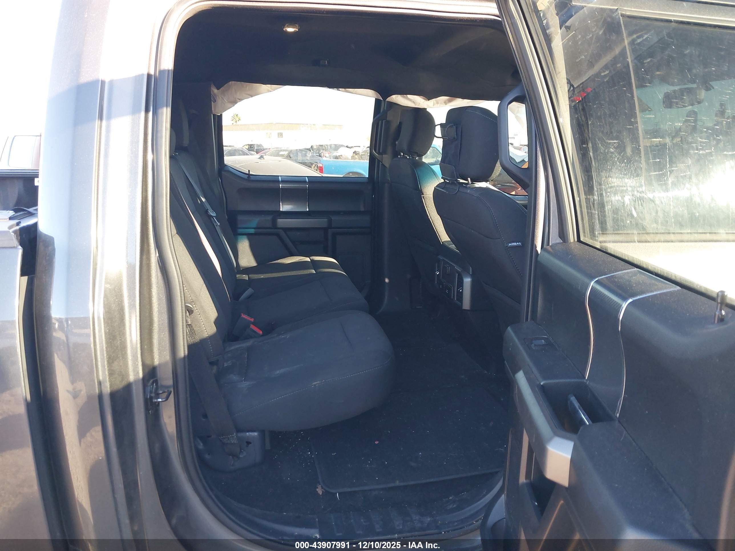 FORD F-150 image 8