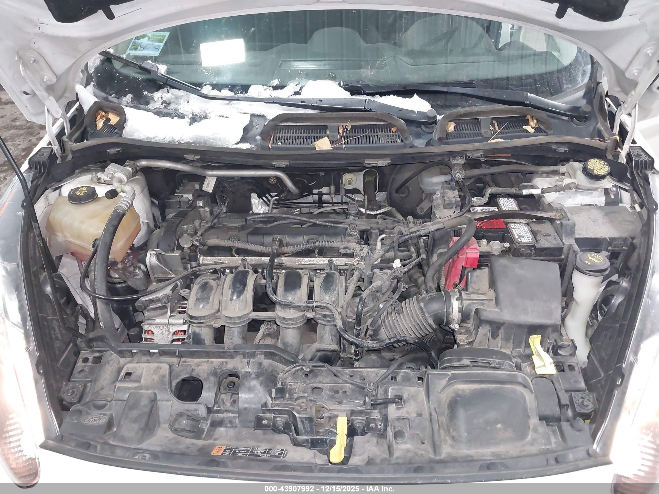 FORD FIESTA image 10