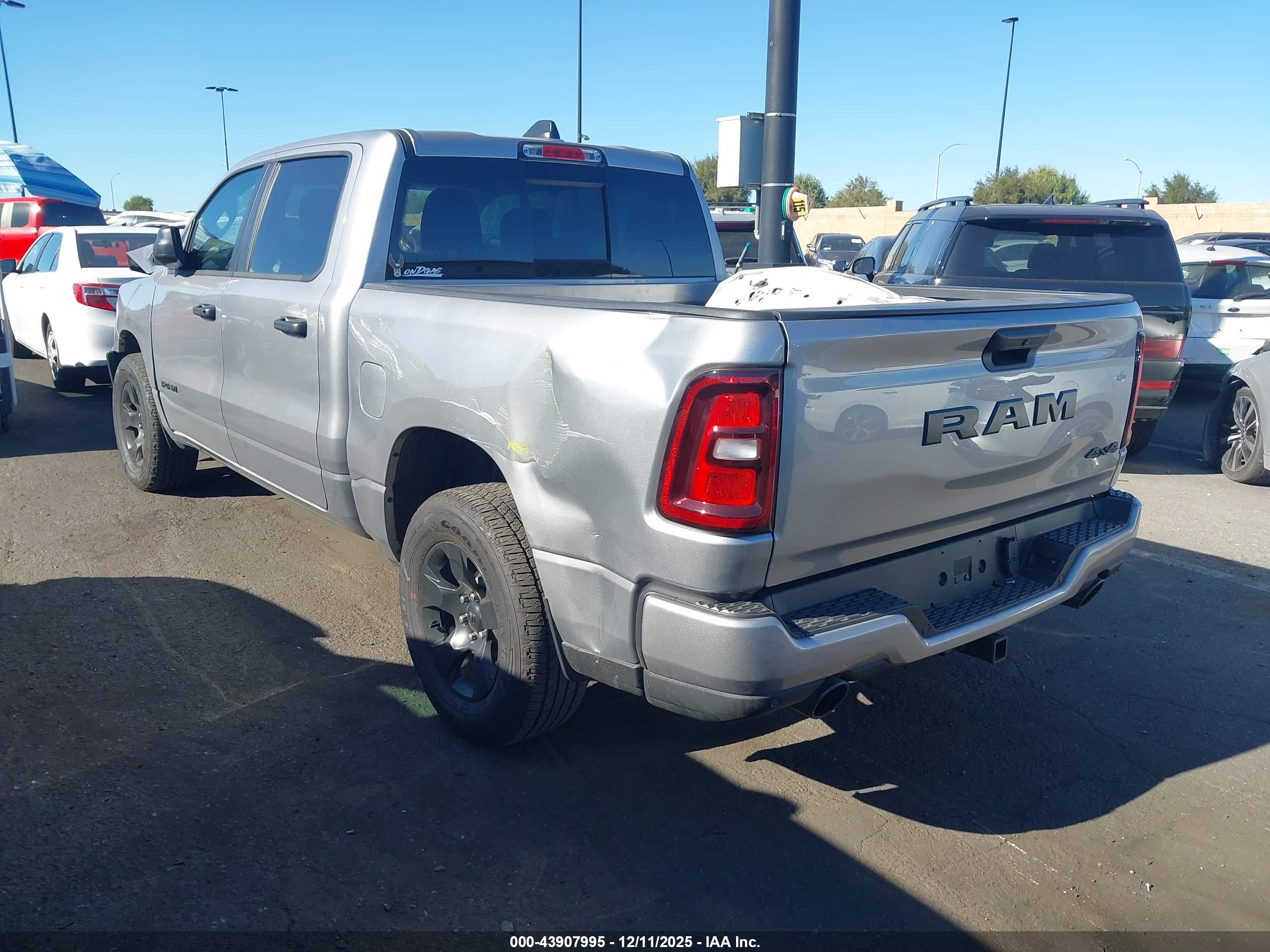 RAM 1500 image 3