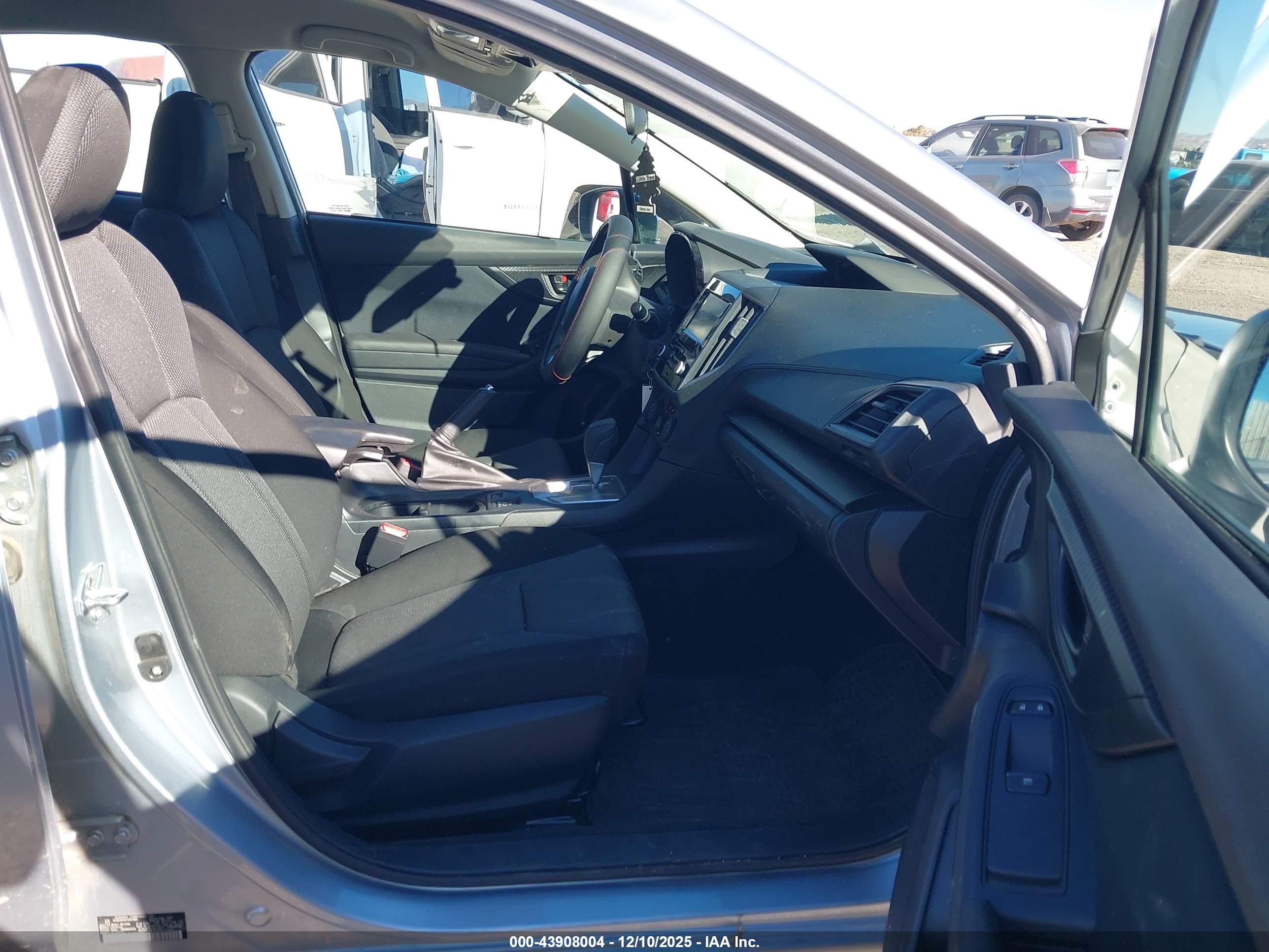SUBARU IMPREZA image 5