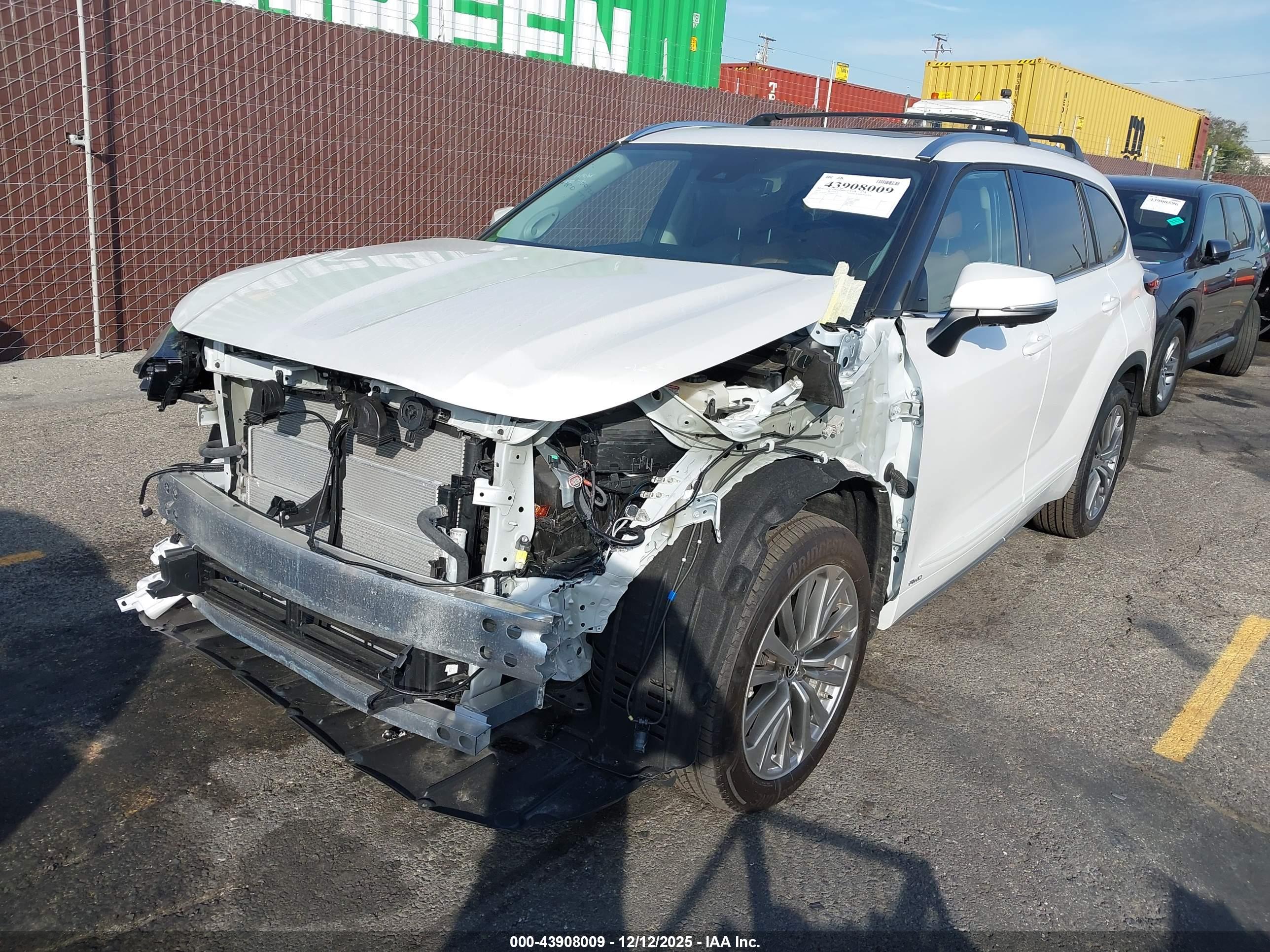 TOYOTA HIGHLANDER image 6