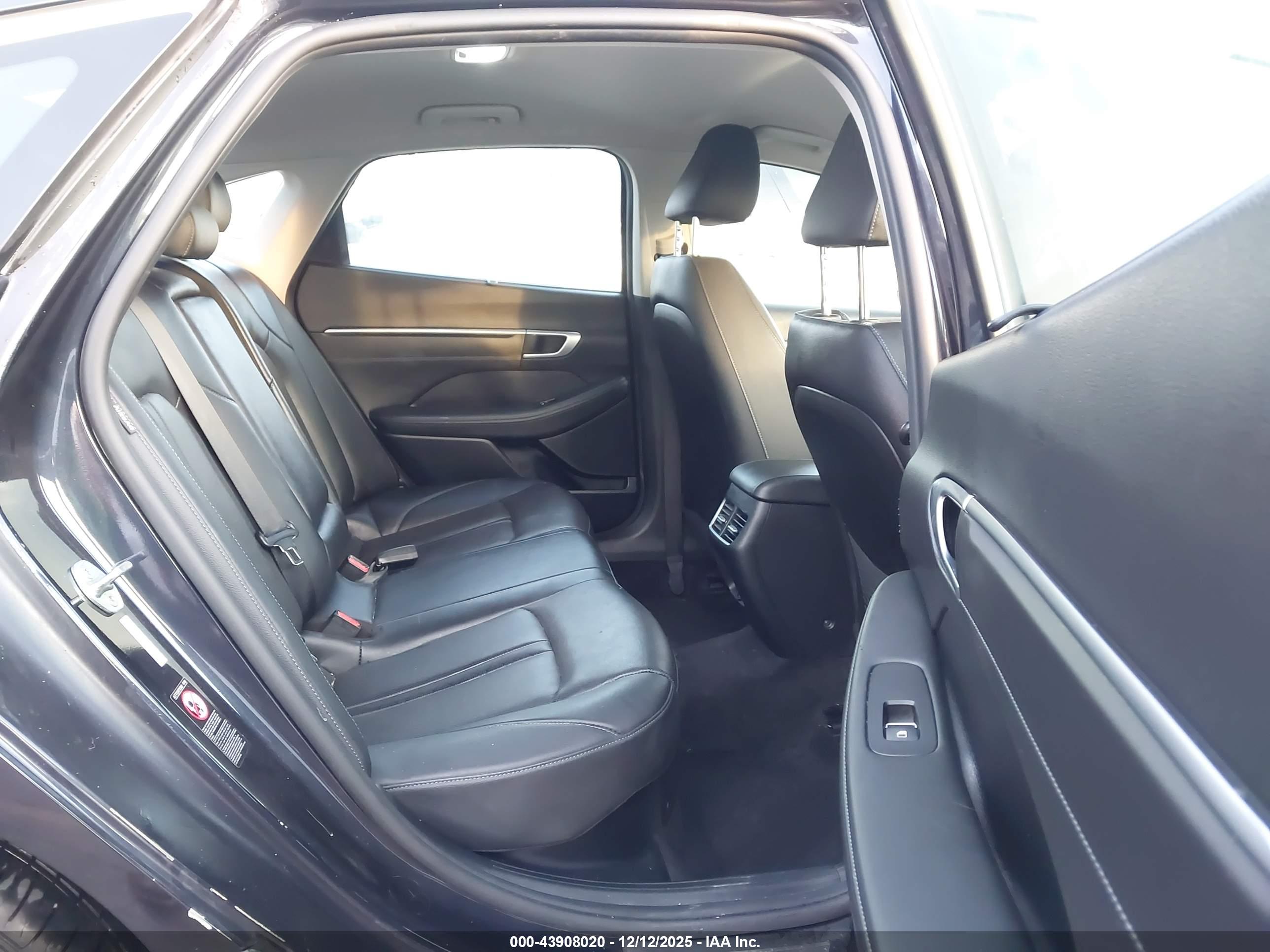 HYUNDAI SONATA image 8