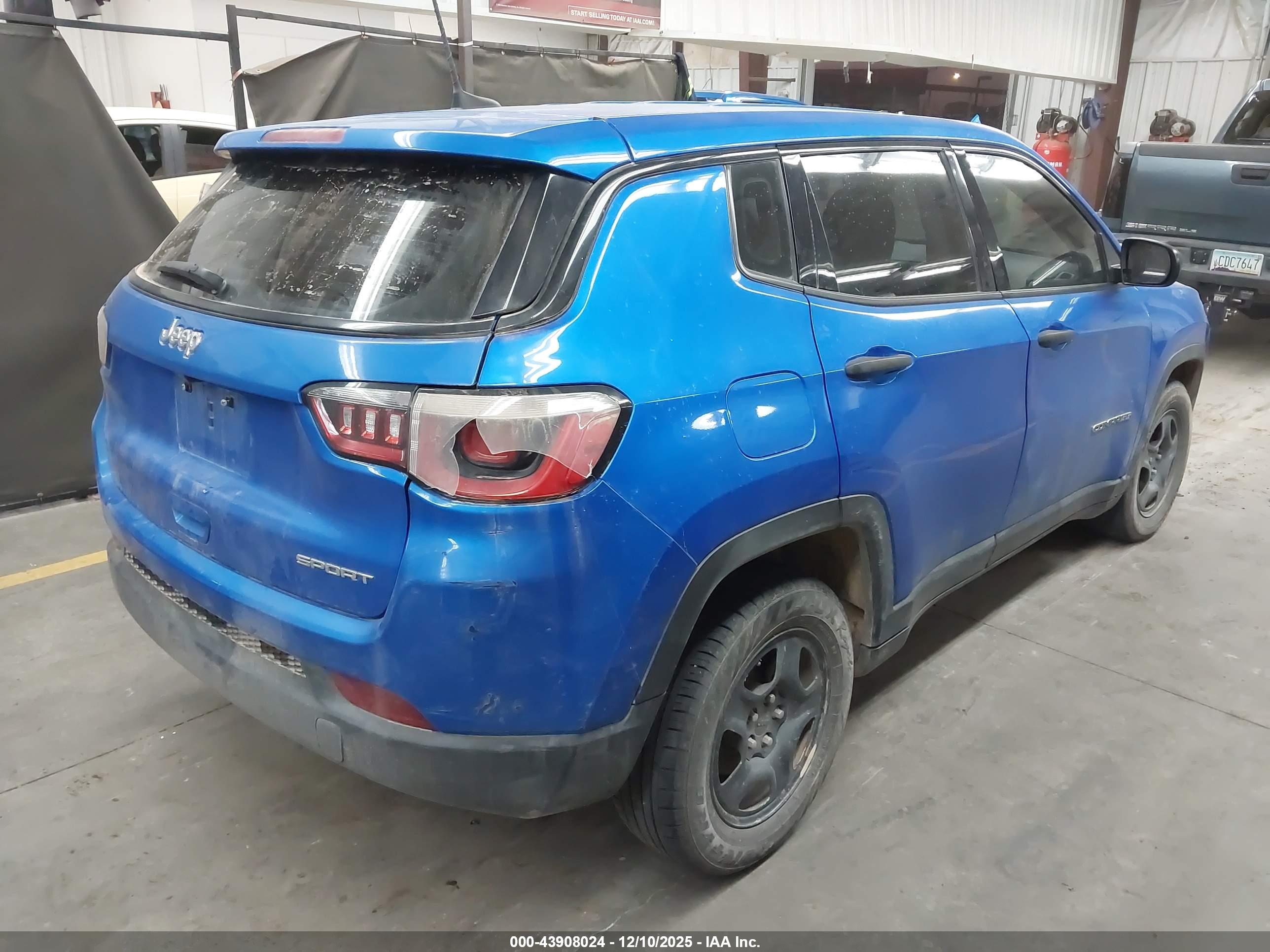 JEEP COMPASS image 4
