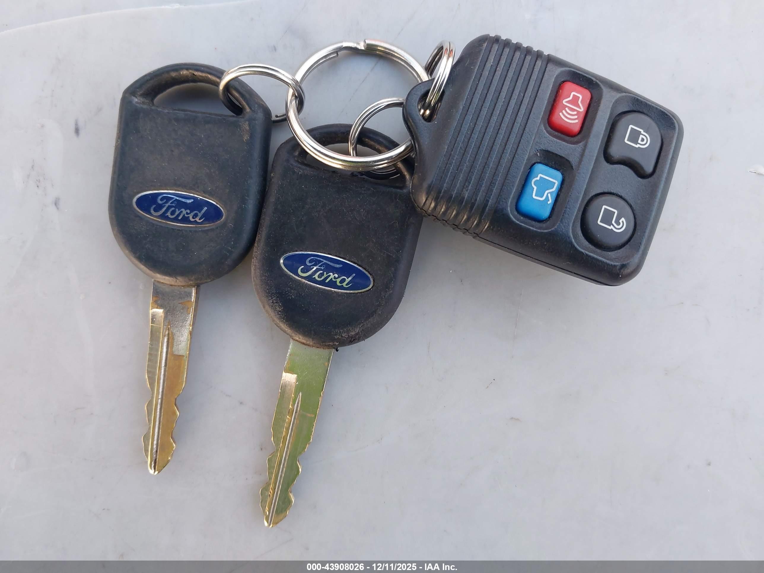 FORD EXPEDITION image 11