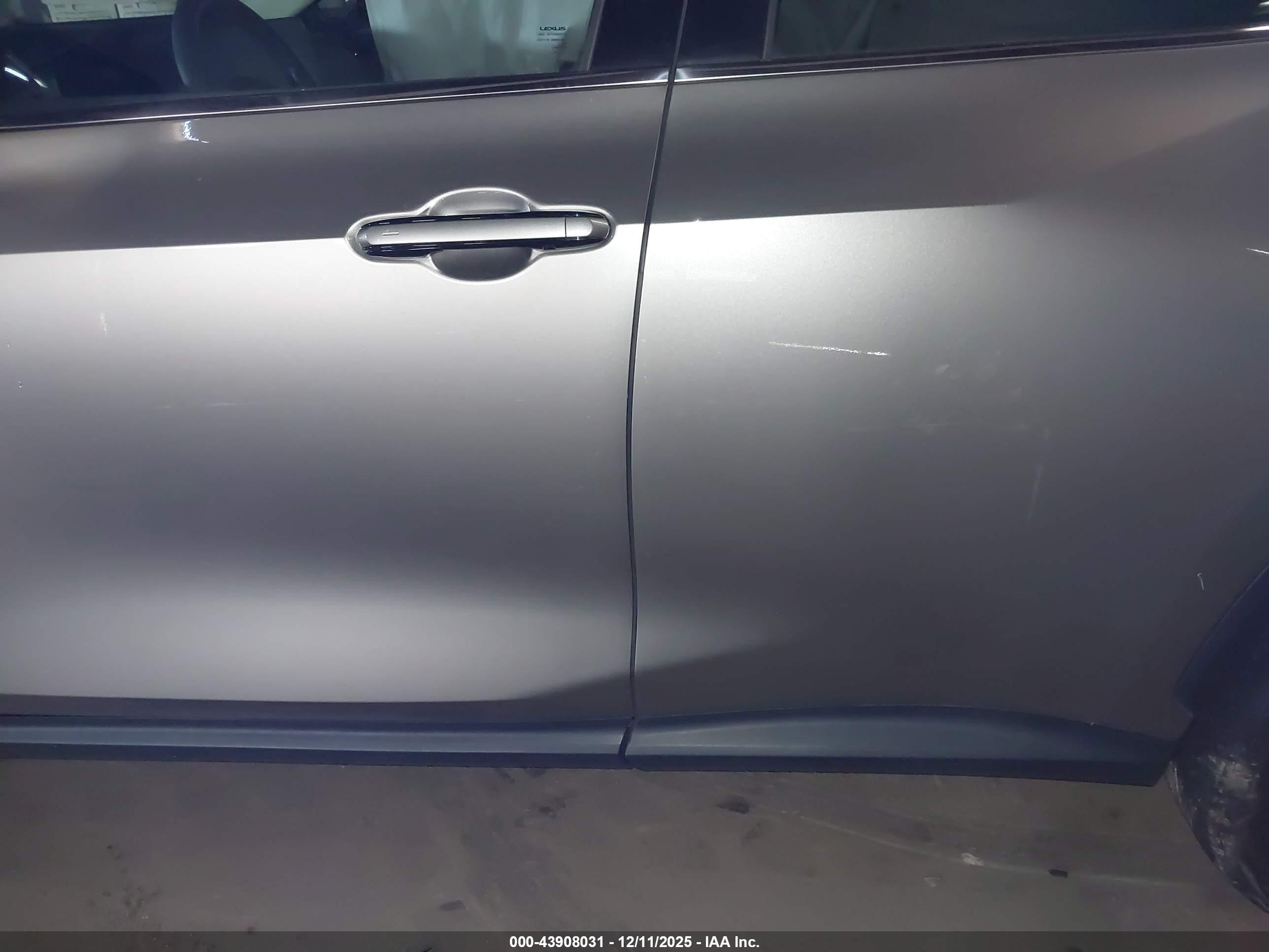LEXUS NX image 9