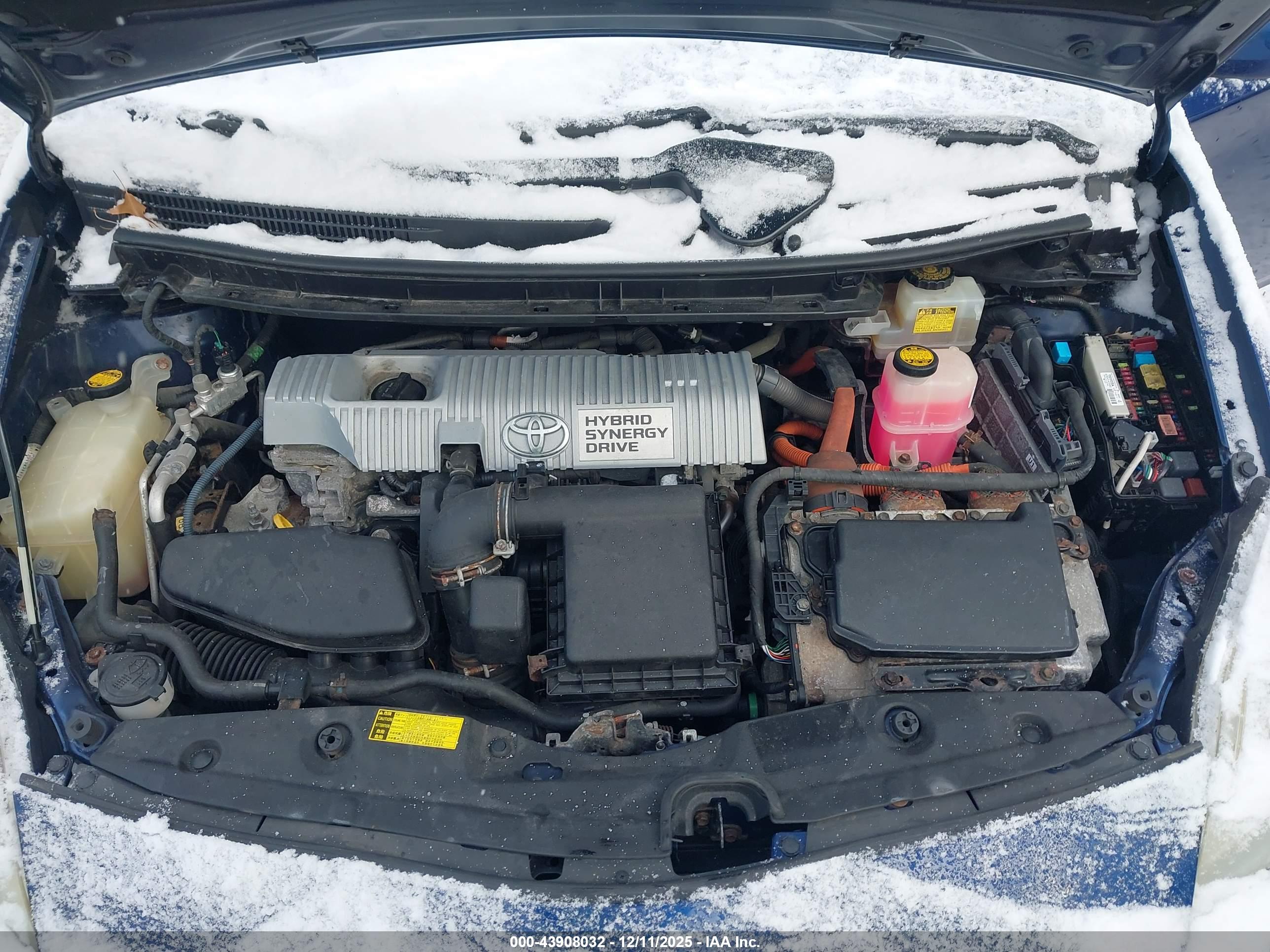 TOYOTA PRIUS image 10