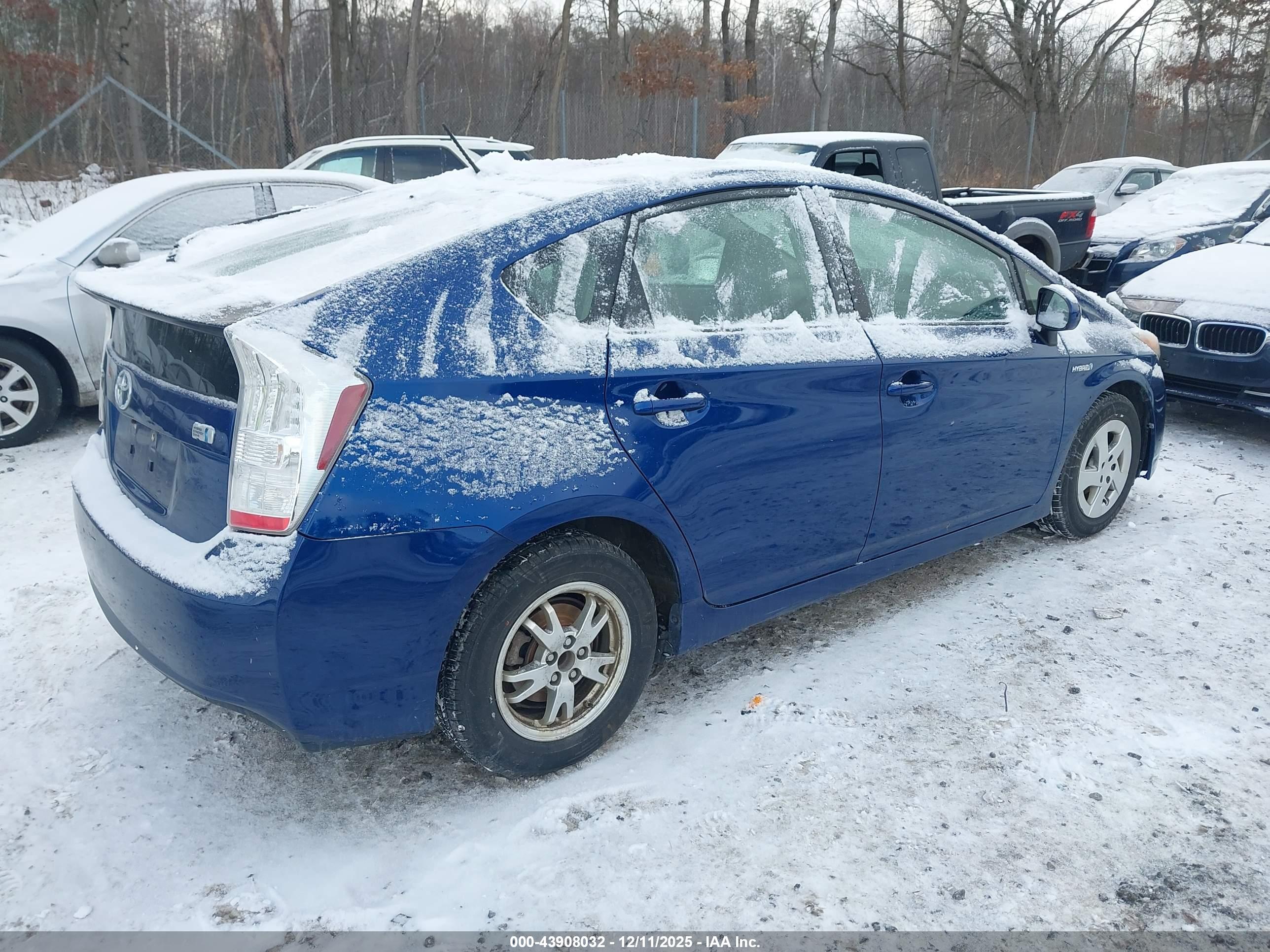 TOYOTA PRIUS image 4