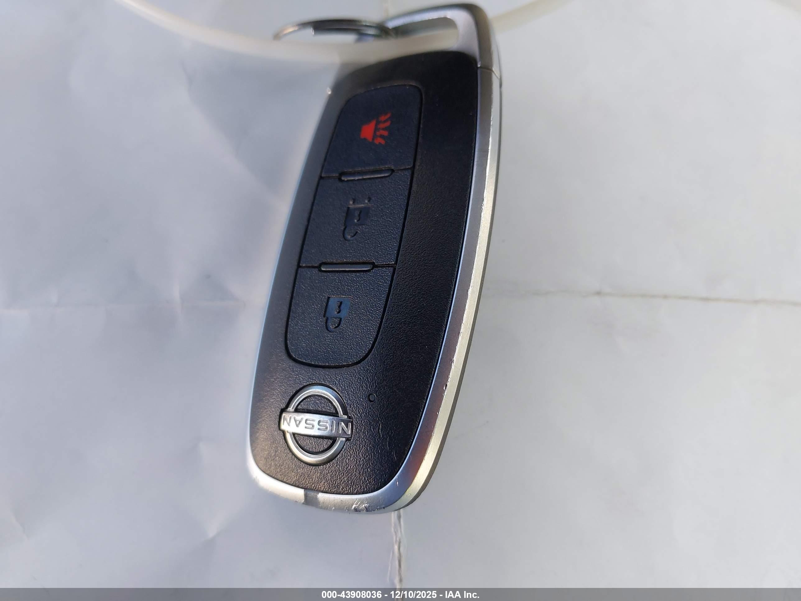 NISSAN KICKS image 11