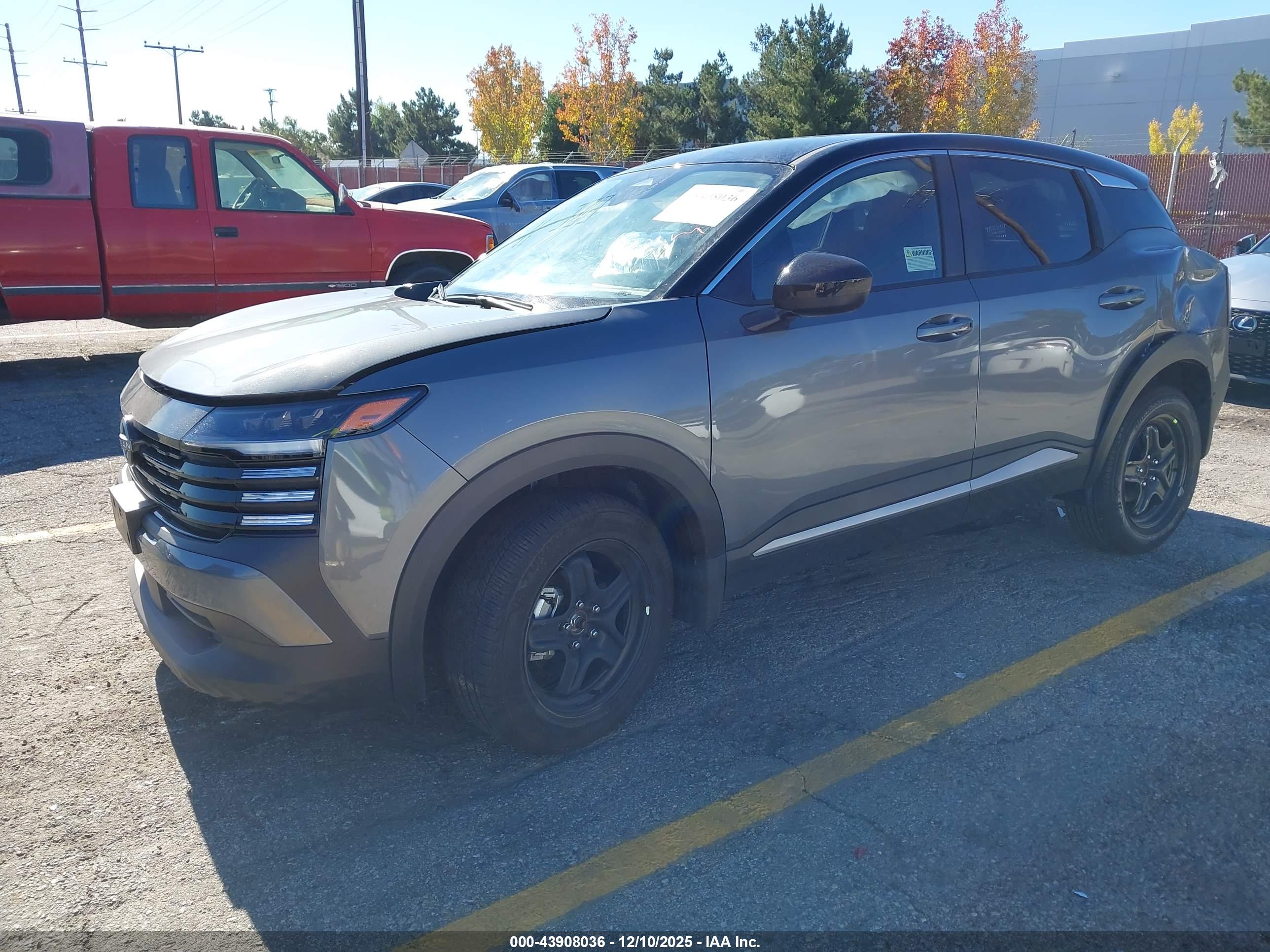 NISSAN KICKS image 2