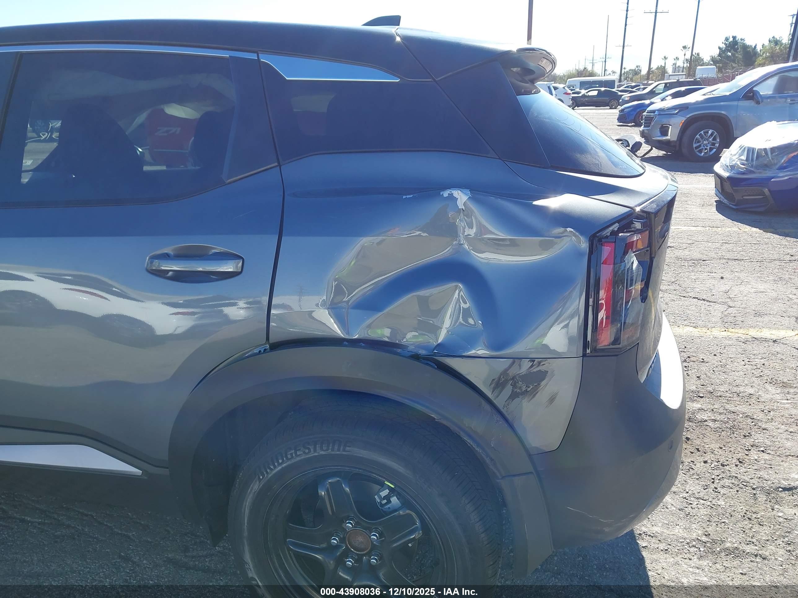 NISSAN KICKS image 6