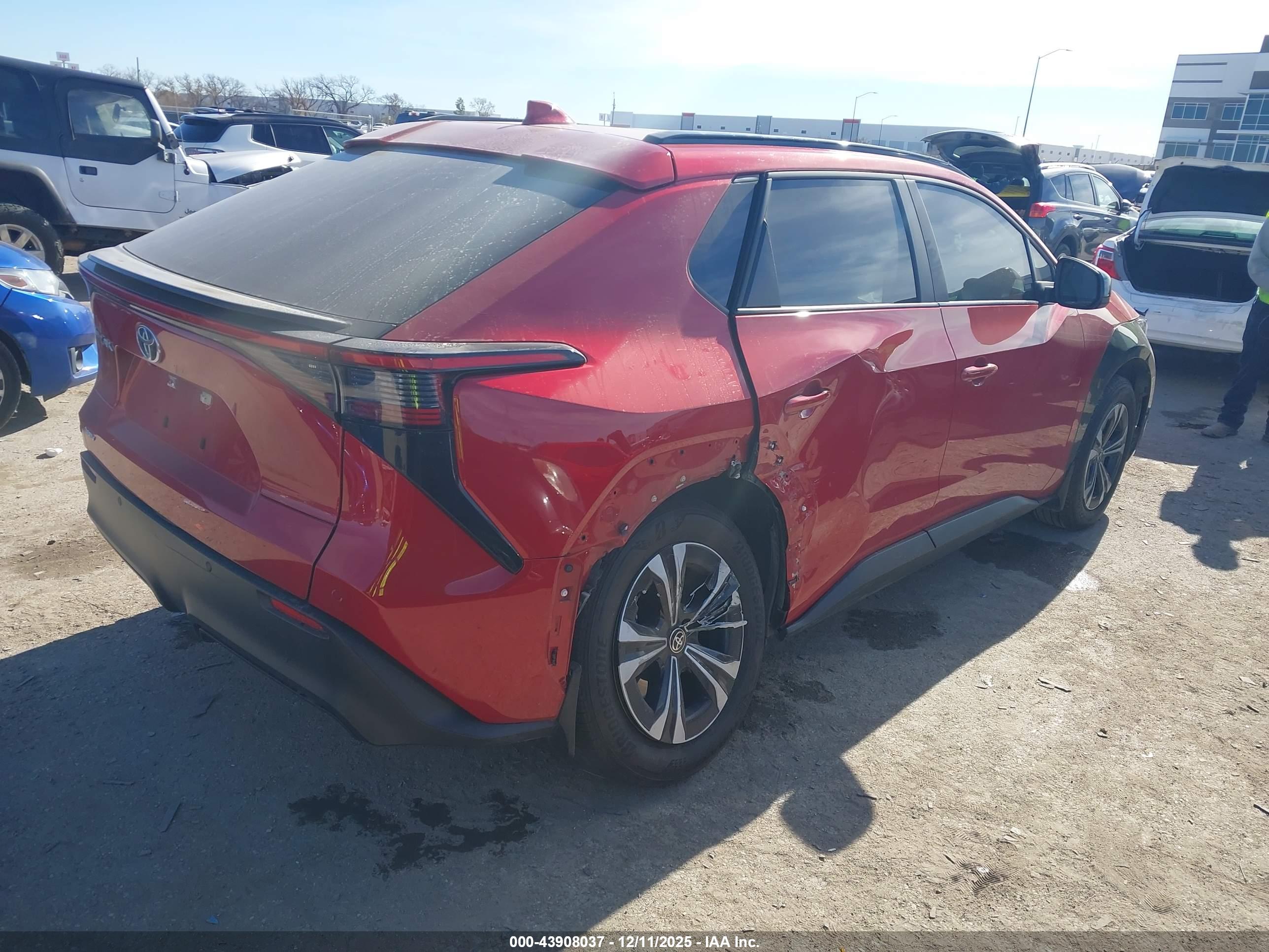 TOYOTA BZ4X image 4