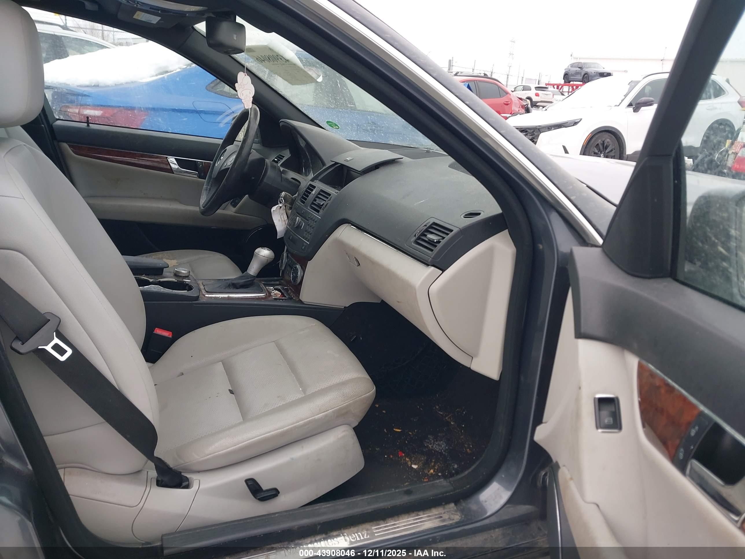 MERCEDES-BENZ C image 5