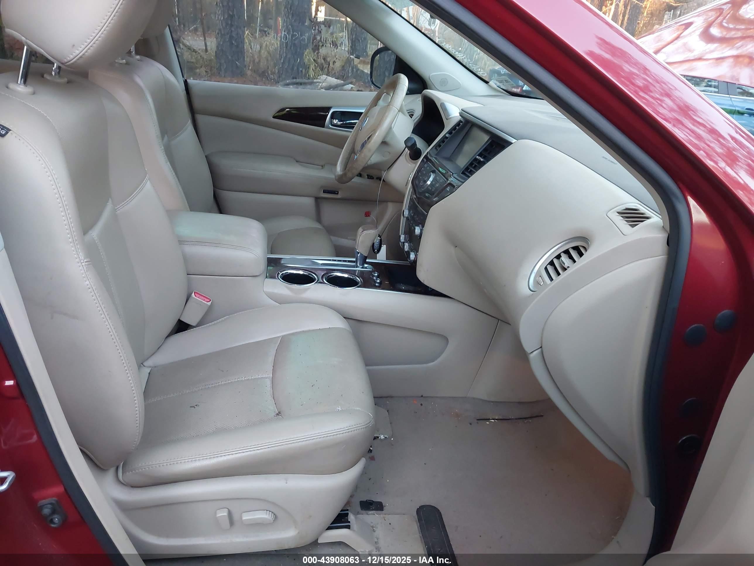 NISSAN PATHFINDER image 5