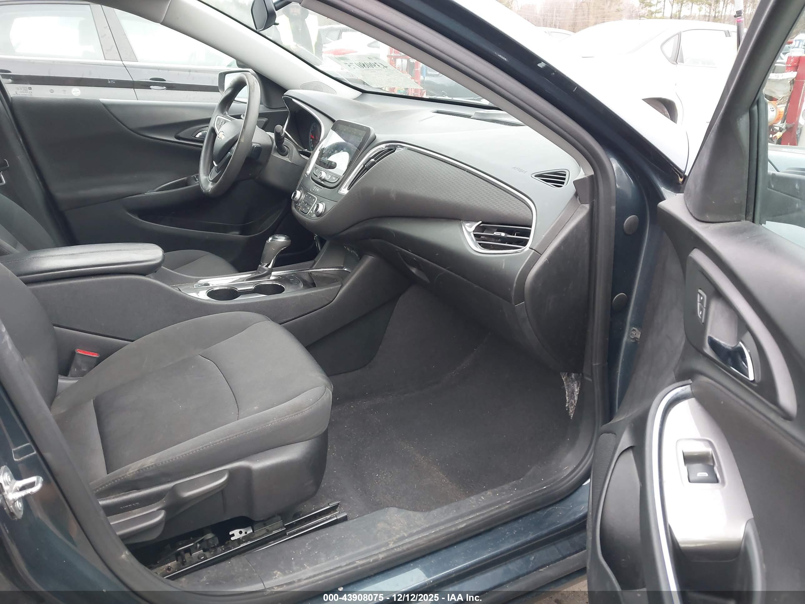 CHEVROLET MALIBU image 5