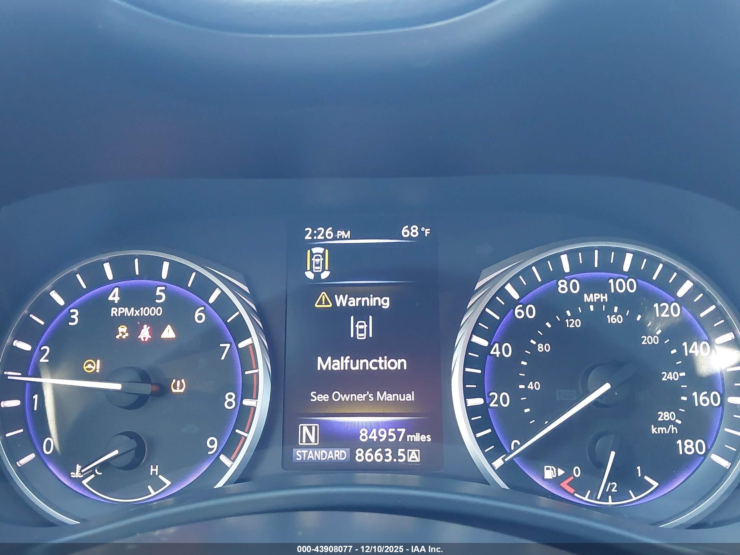 INFINITI Q60 image 7