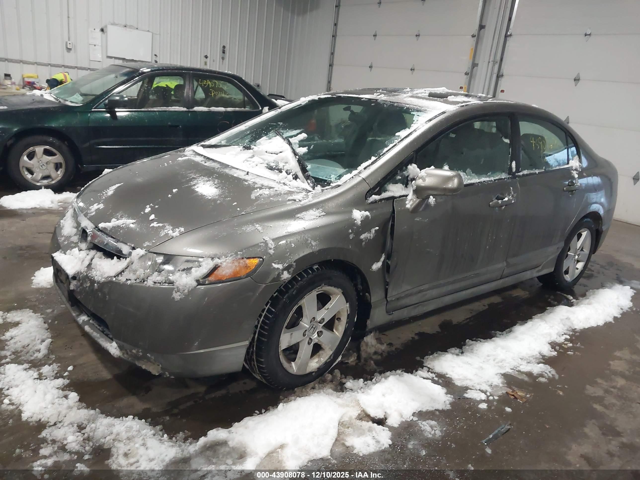HONDA CIVIC image 2