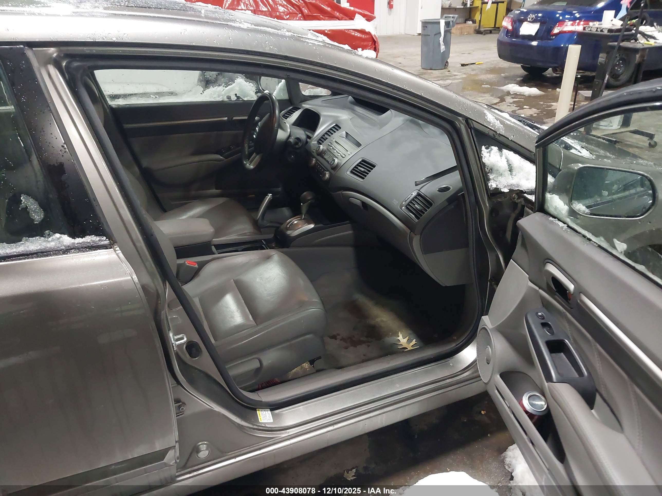 HONDA CIVIC image 5