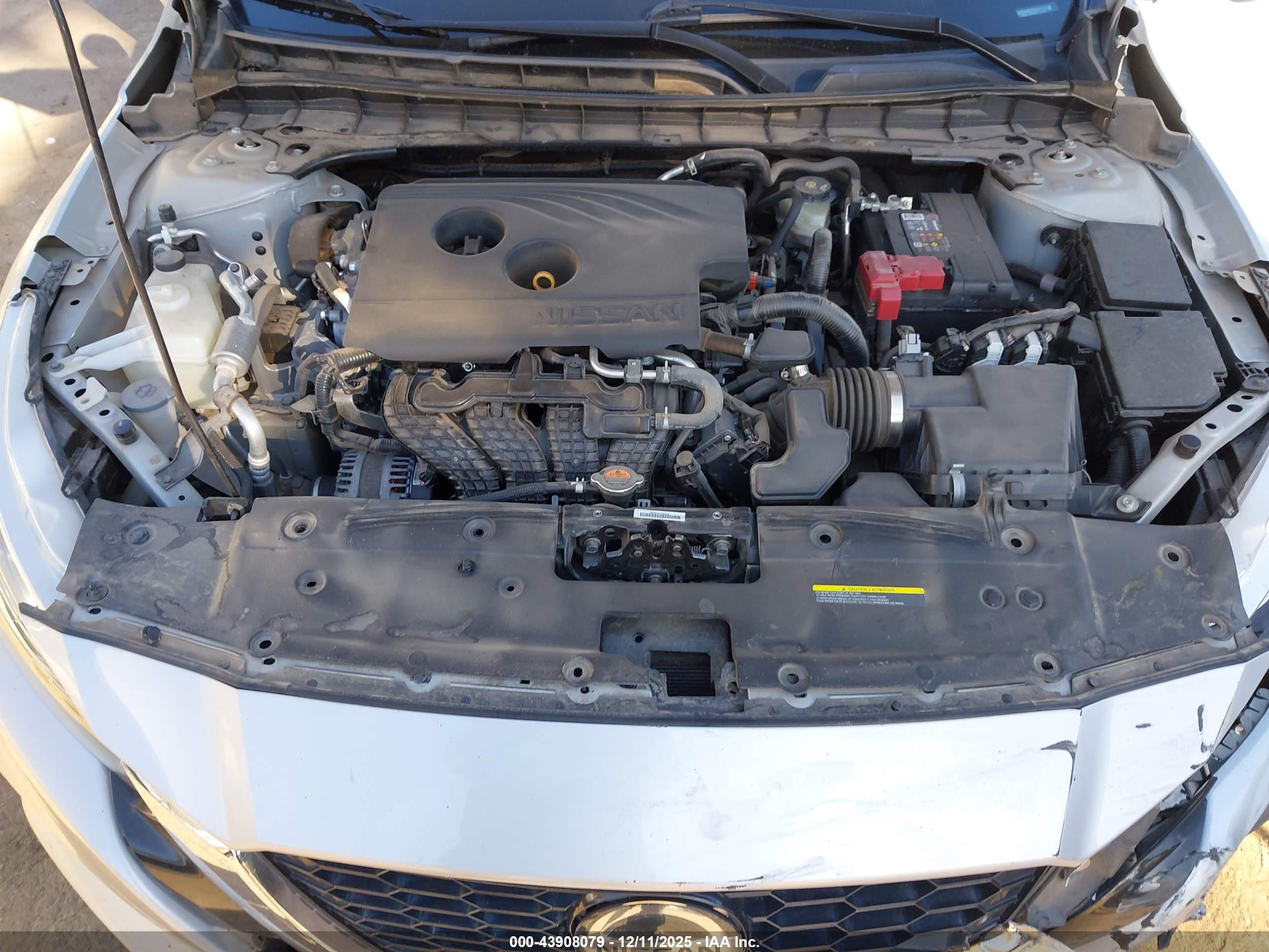 NISSAN ALTIMA image 10