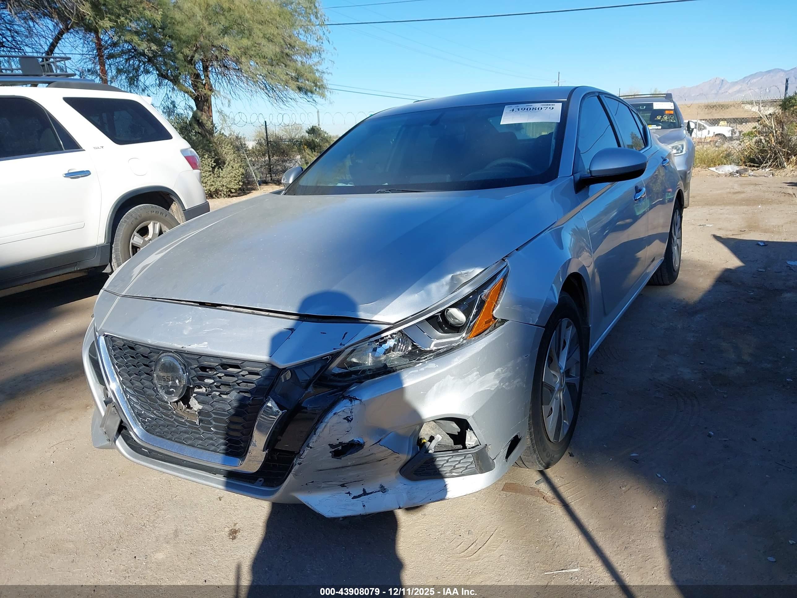 NISSAN ALTIMA image 6