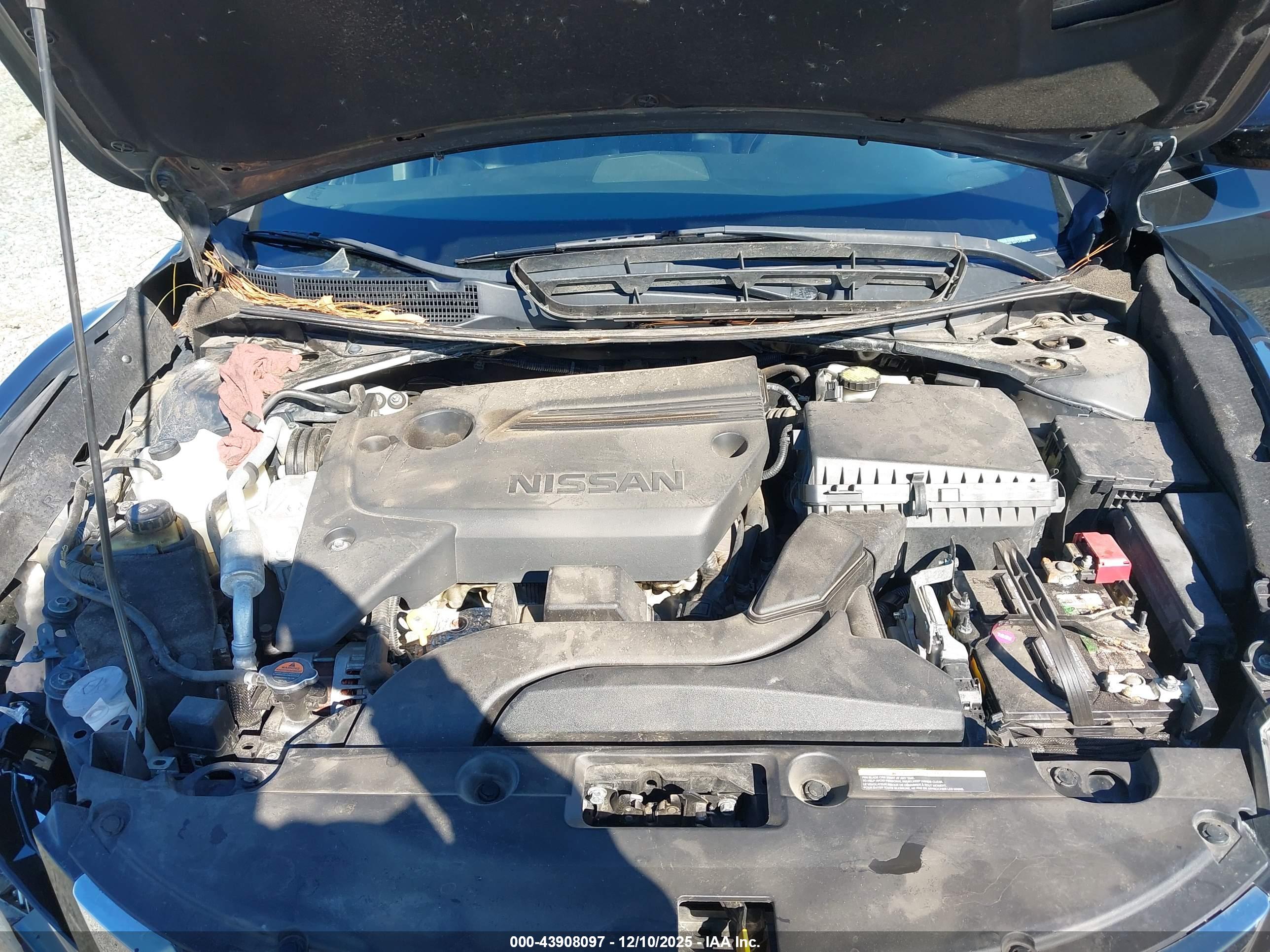 NISSAN ALTIMA image 10