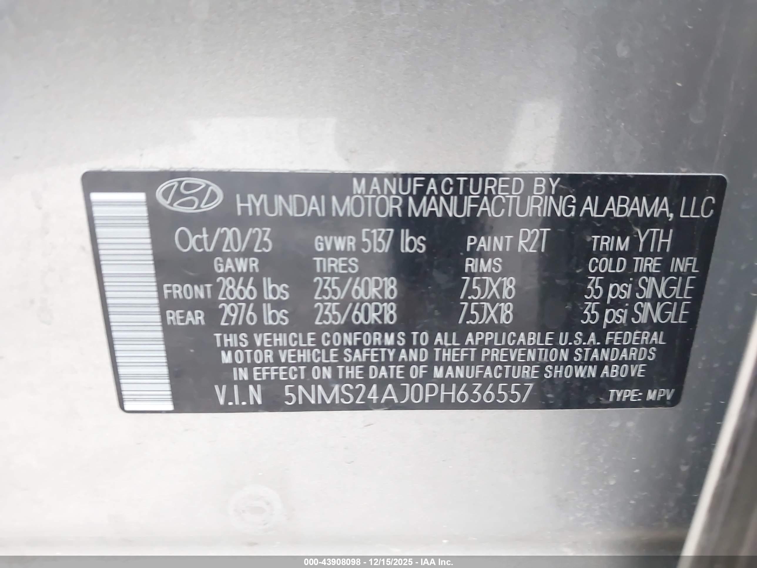 HYUNDAI SANTA image 9